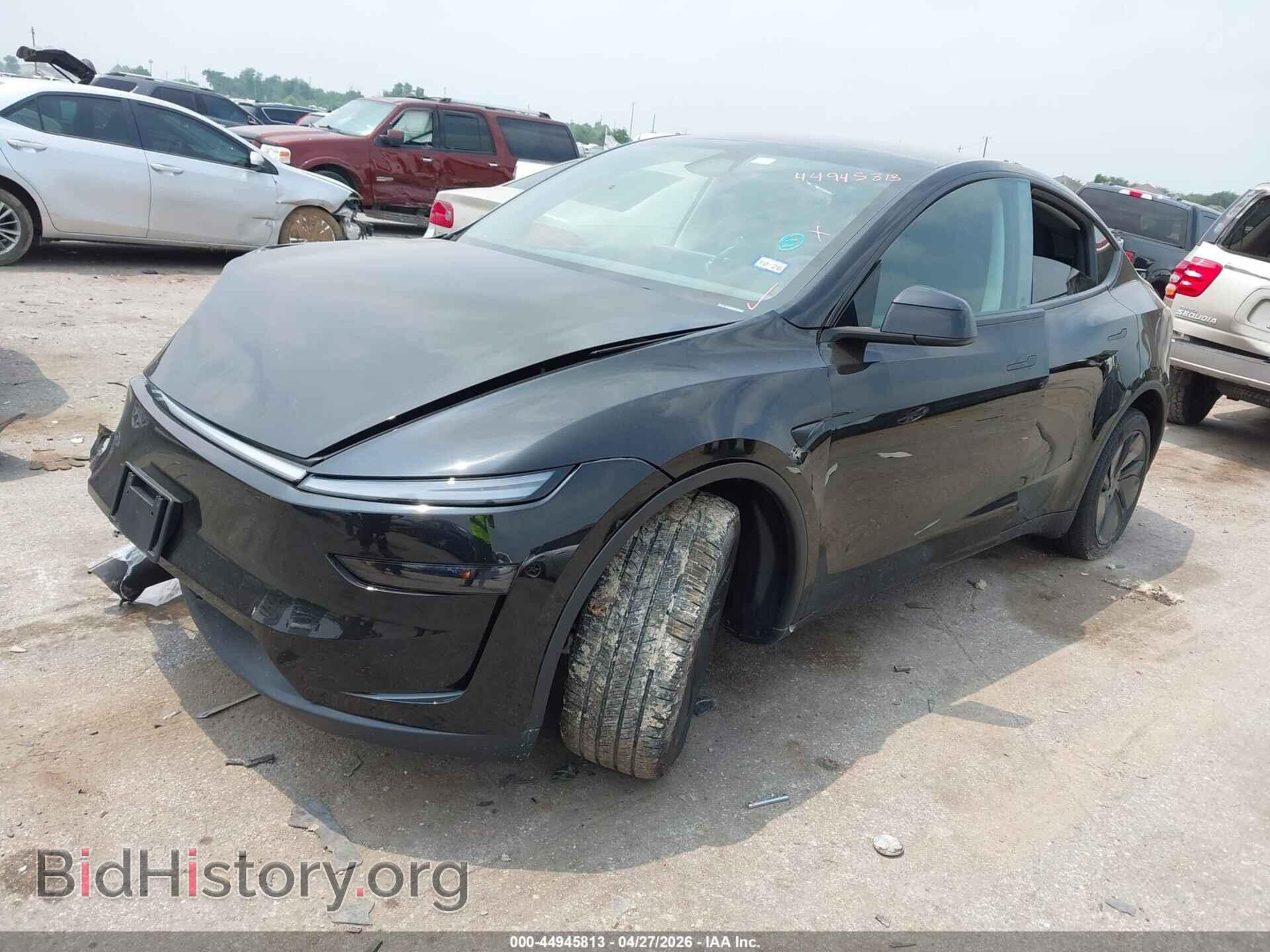 2026 TESLA MODEL Y - VIN: 7SAYGDED7TA495045 - Photo 2