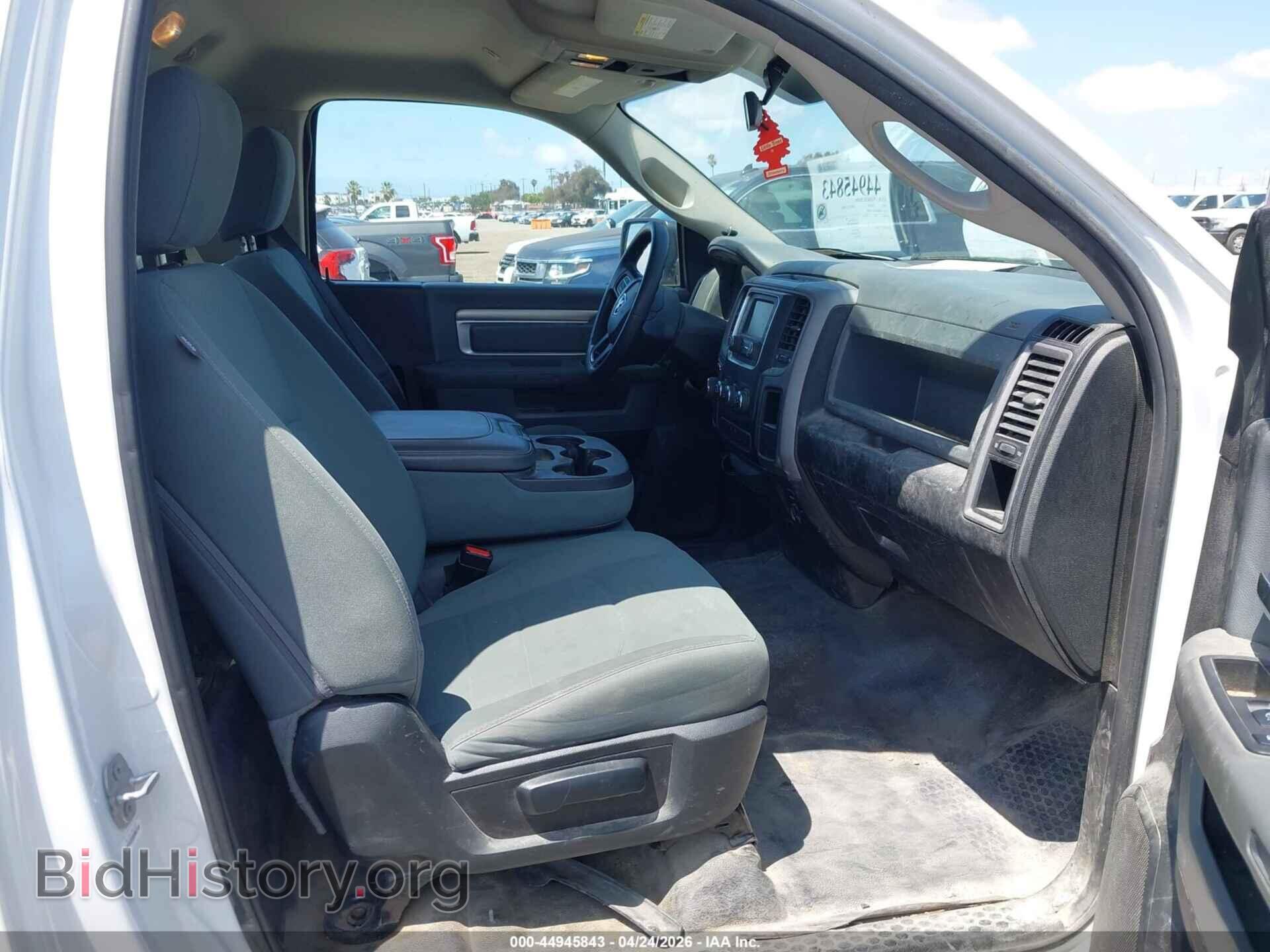2019 RAM 1500 CLASSIC - VIN: 3C6JR6DGXKG502802 - Фото 5