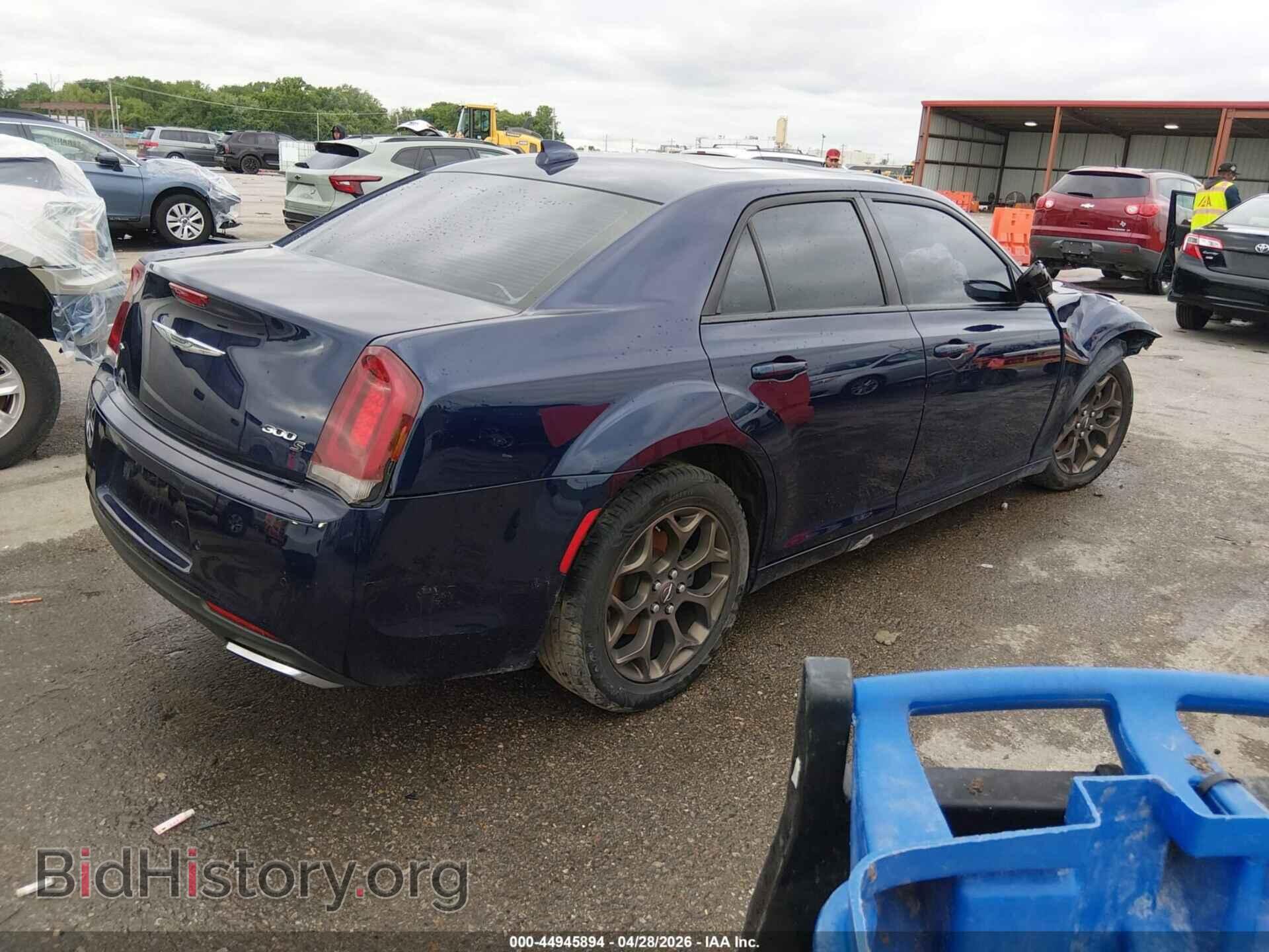 2016 CHRYSLER 300 - VIN: 2C3CCAGG2GH208887 - Photo 4