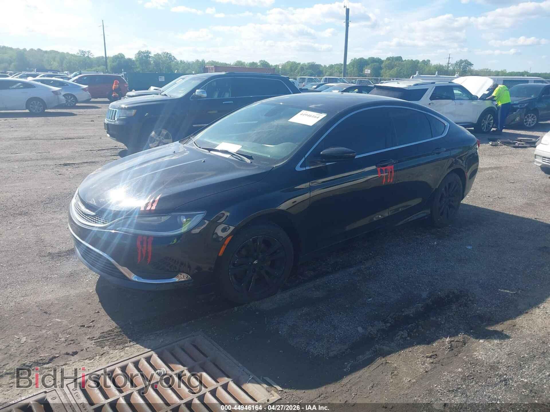 2015 CHRYSLER 200 - VIN: 1C3CCCAB7FN745625 - Фото 2