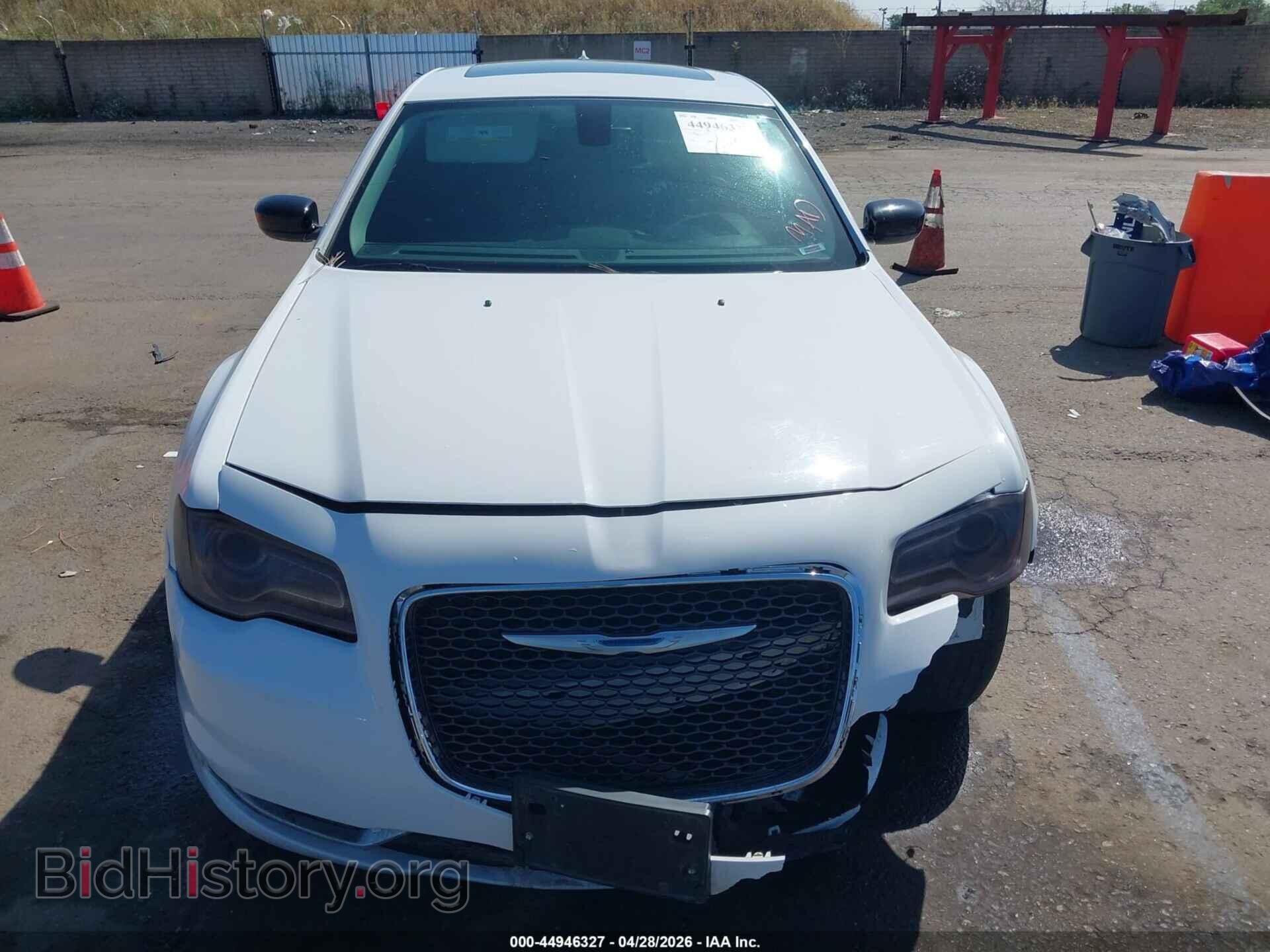 2016 CHRYSLER 300C - VIN: 2C3CCAKG5GH192319 - Фото 12