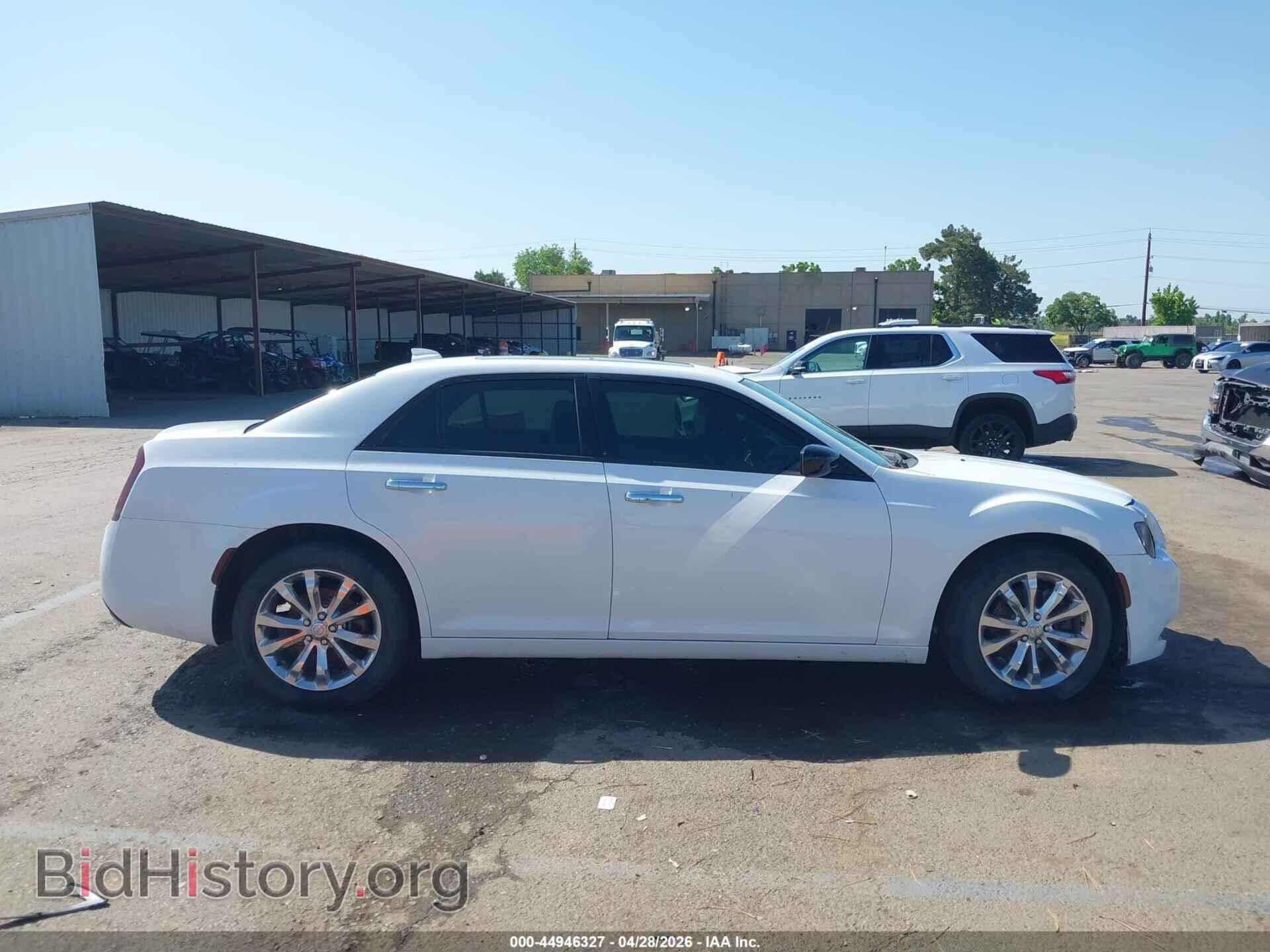 2016 CHRYSLER 300C - VIN: 2C3CCAKG5GH192319 - Фото 13