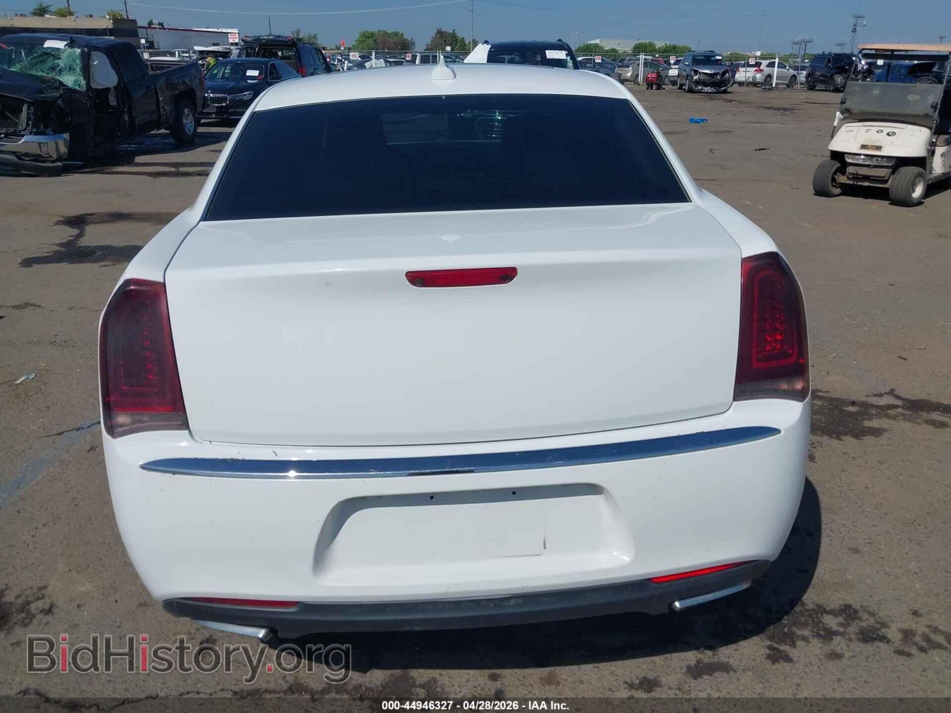 2016 CHRYSLER 300C - VIN: 2C3CCAKG5GH192319 - Фото 16