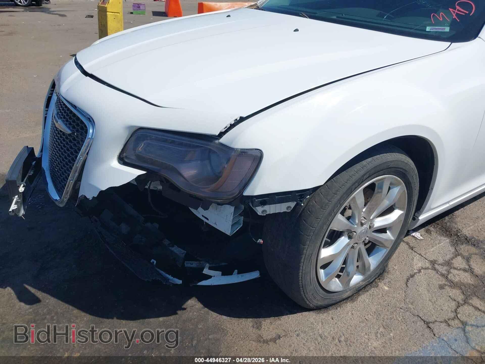 2016 CHRYSLER 300C - VIN: 2C3CCAKG5GH192319 - Фото 6