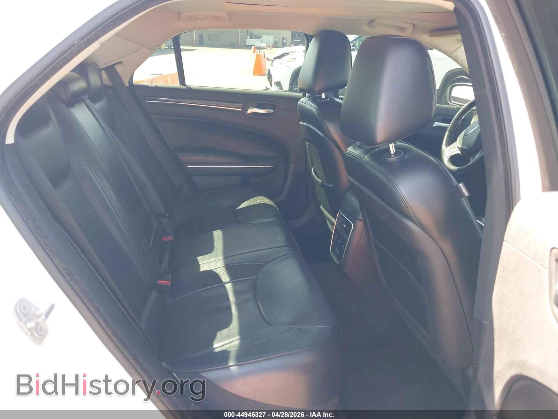 2016 CHRYSLER 300C - VIN: 2C3CCAKG5GH192319 - Фото 8