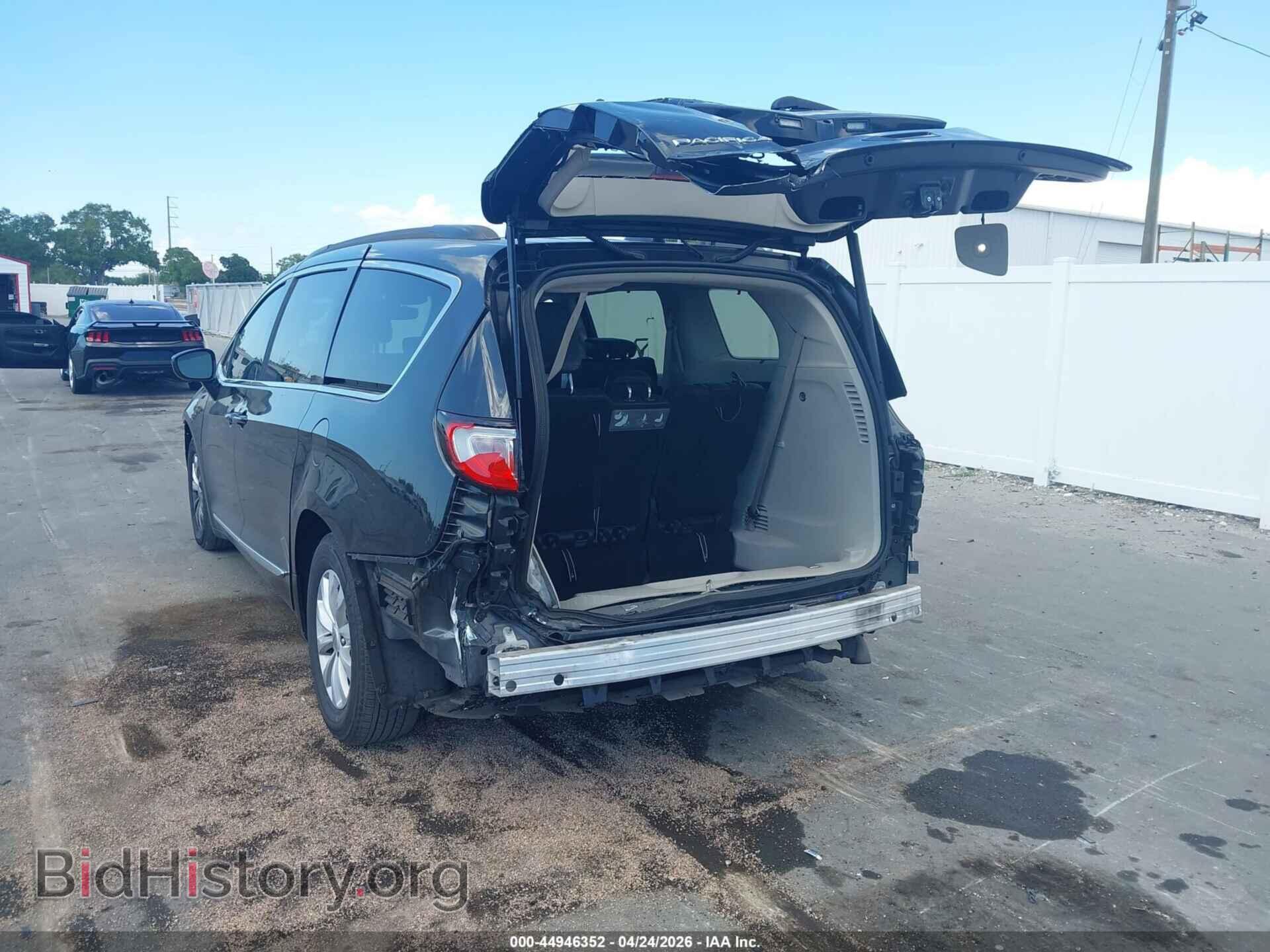 2017 CHRYSLER PACIFICA - VIN: 2C4RC1BG1HR526265 - Фото 3