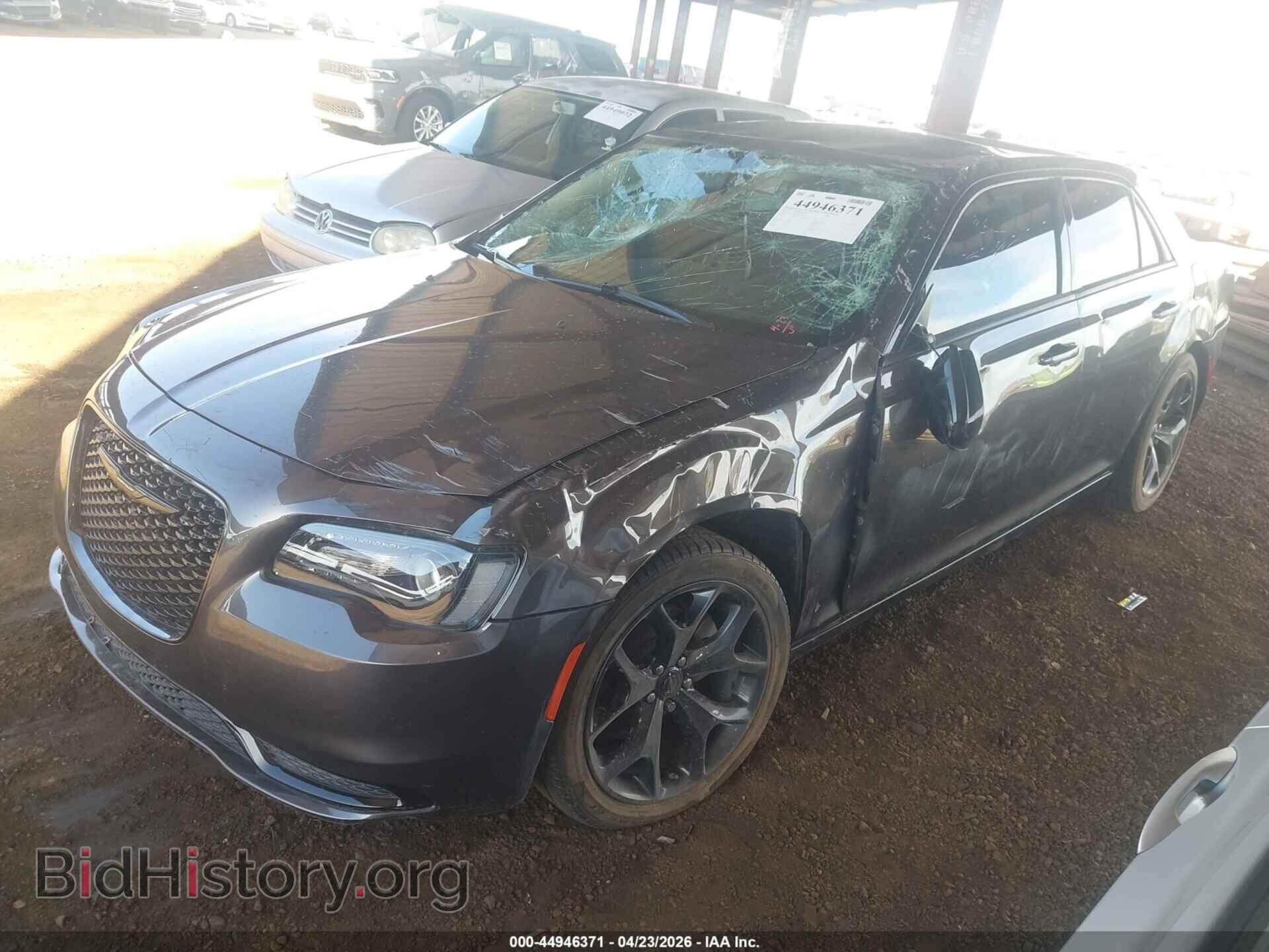 2023 CHRYSLER 300 - VIN: 2C3CCAAG1PH706555 - Фото 2