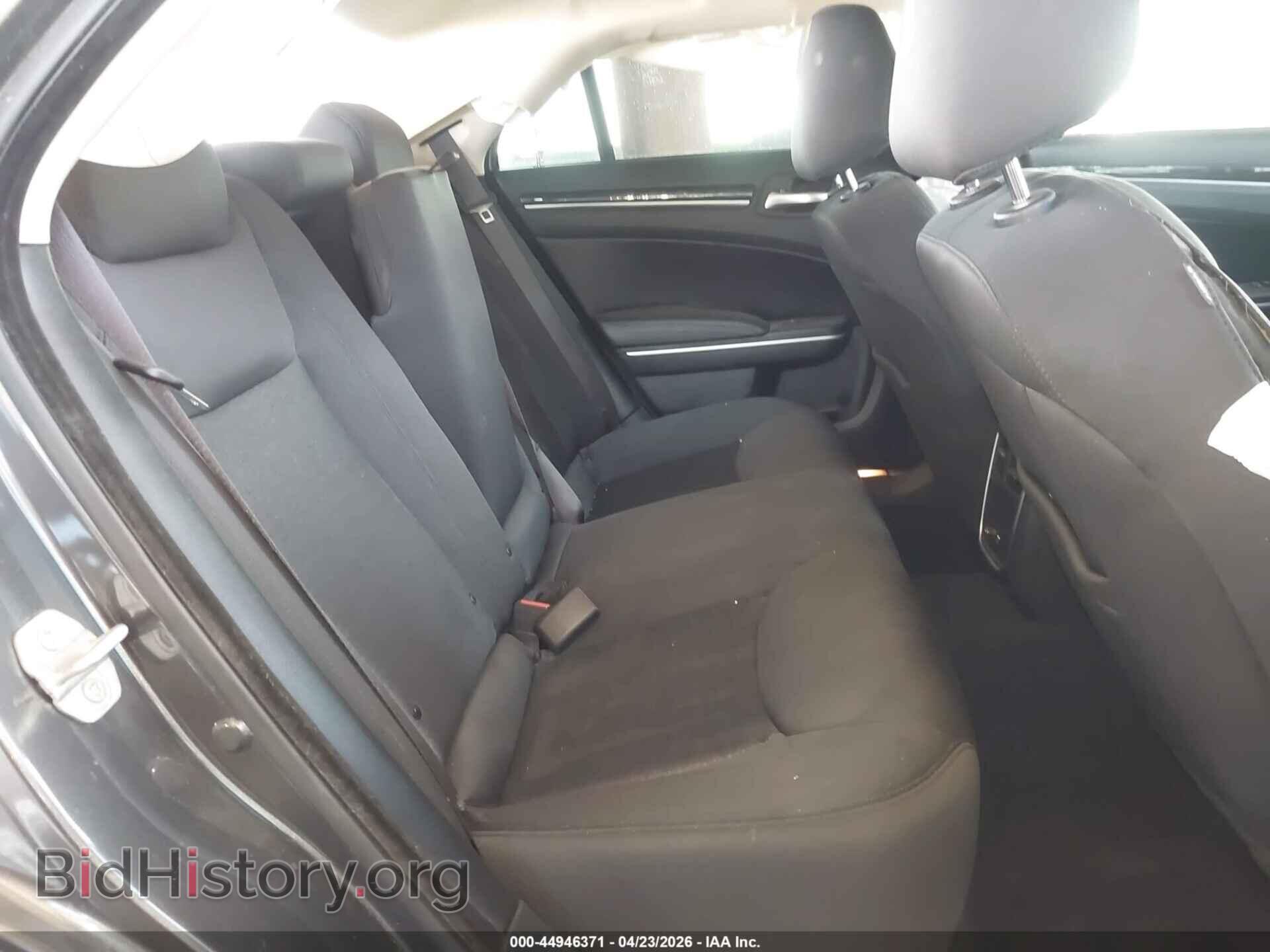 2023 CHRYSLER 300 - VIN: 2C3CCAAG1PH706555 - Фото 8