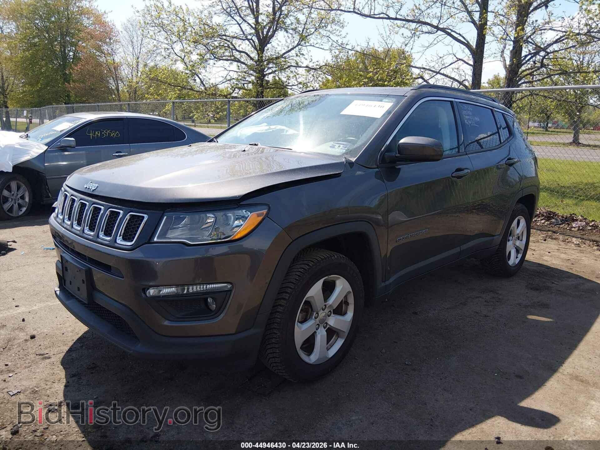 2019 JEEP COMPASS - VIN: 3C4NJDBB4KT828406 - Фото 2