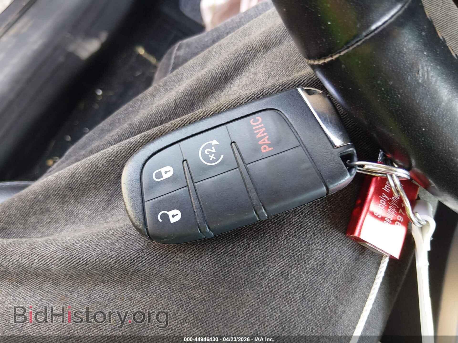 2019 JEEP COMPASS - VIN: 3C4NJDBB4KT828406 - Фото 11