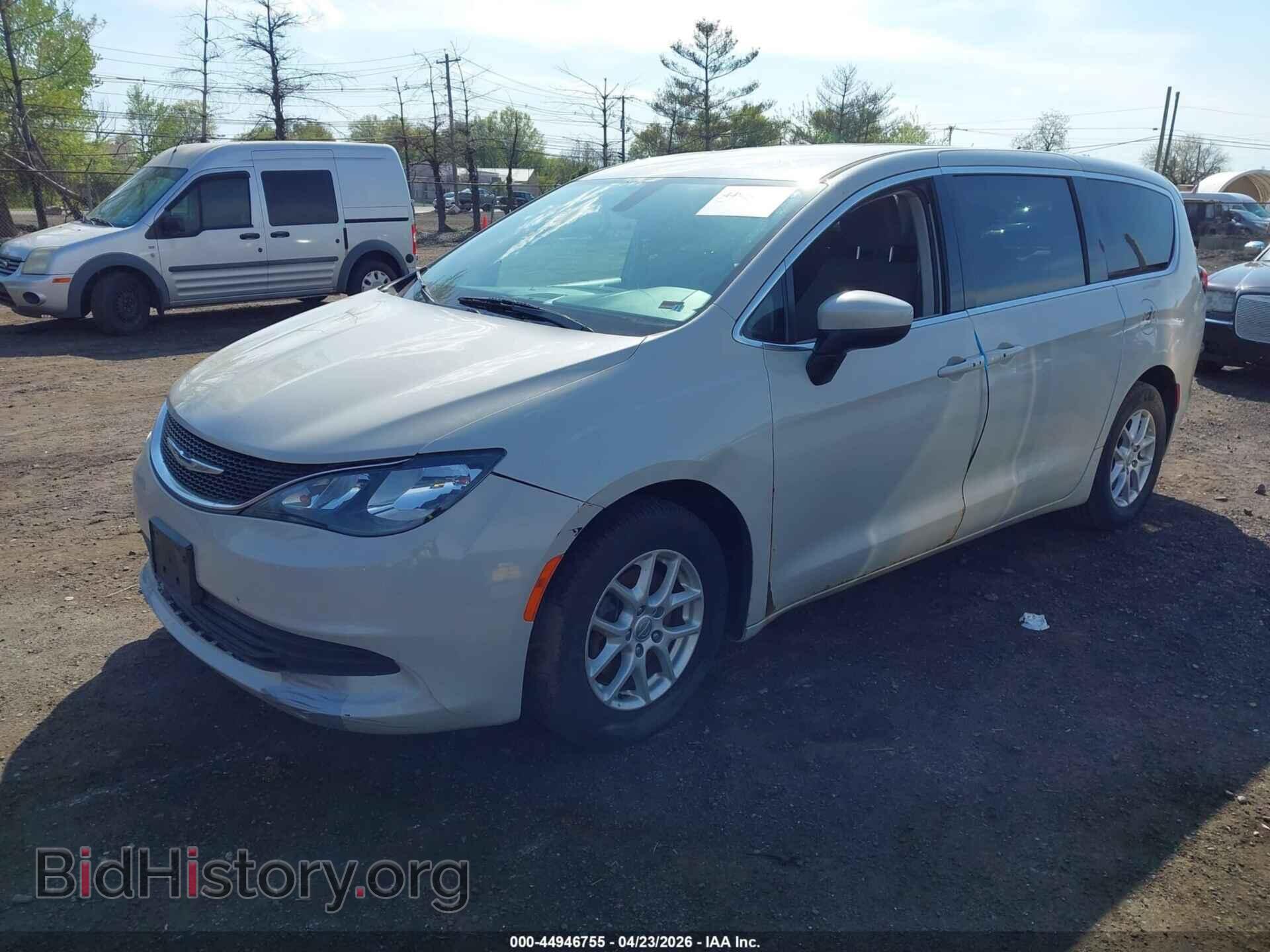 2017 CHRYSLER PACIFICA - VIN: 2C4RC1DGXHR621372 - Фото 2