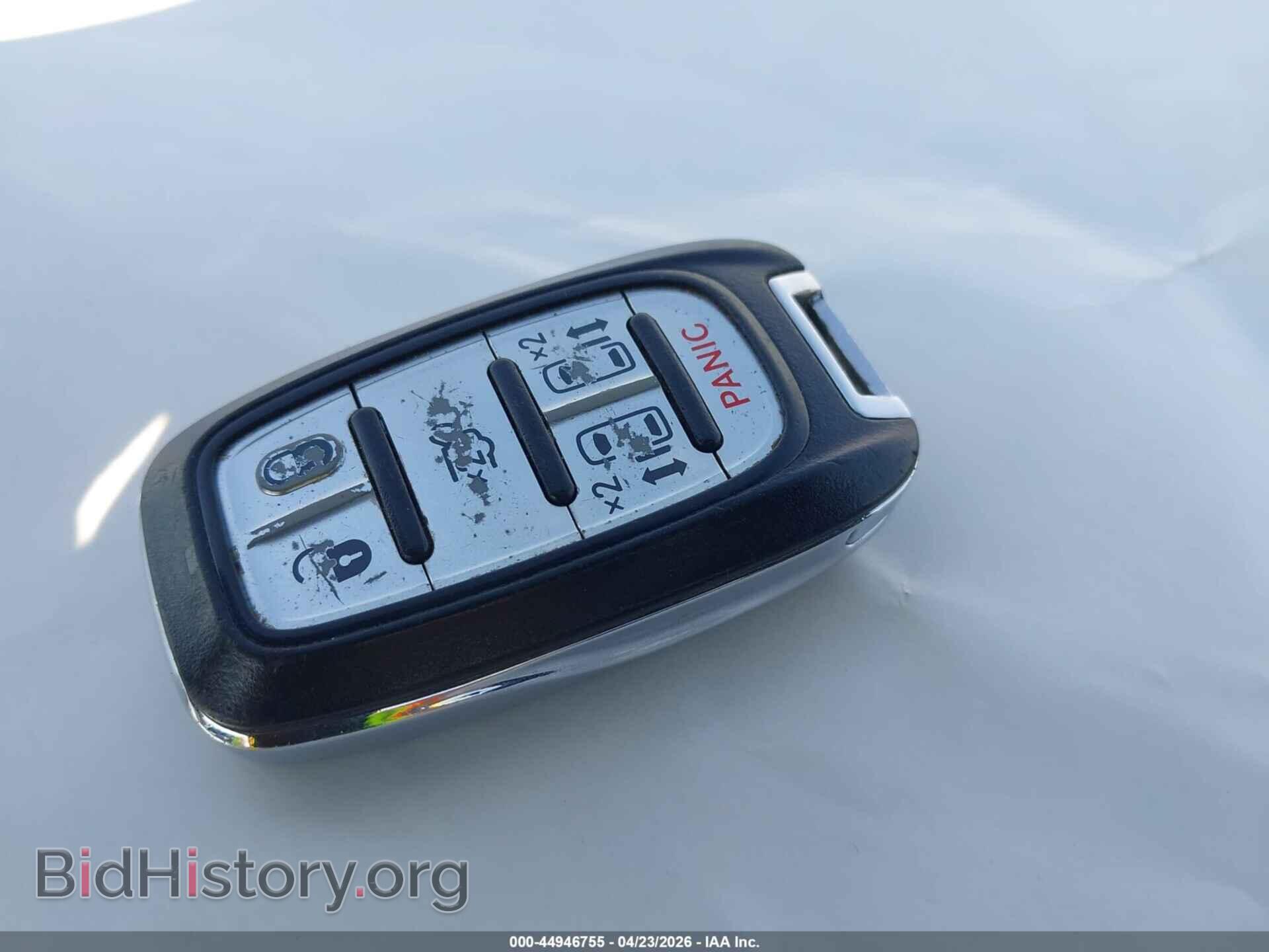 2017 CHRYSLER PACIFICA - VIN: 2C4RC1DGXHR621372 - Фото 10