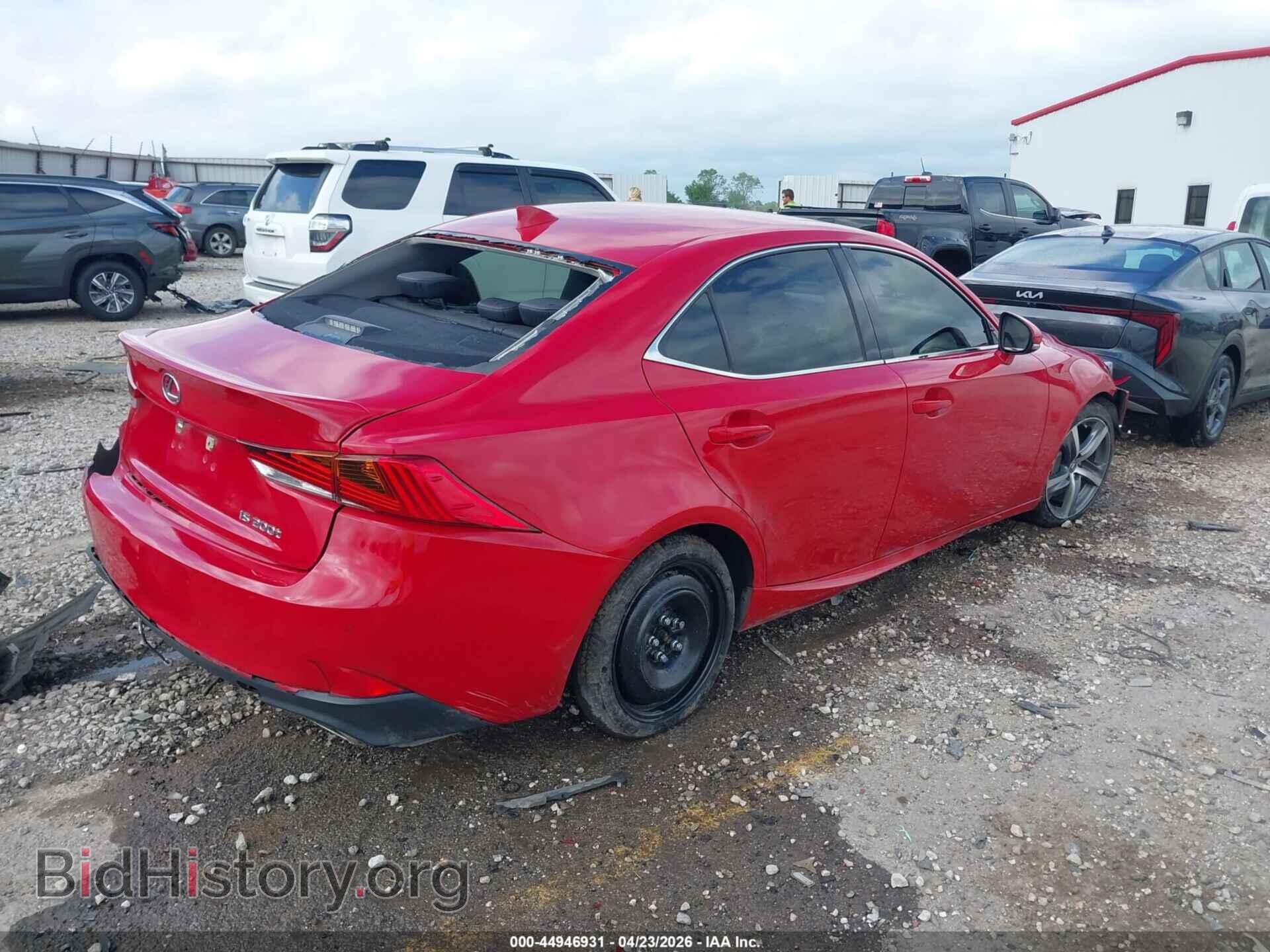 2017 LEXUS IS 200T - VIN: JTHBA1D25H5040224 - Фото 4