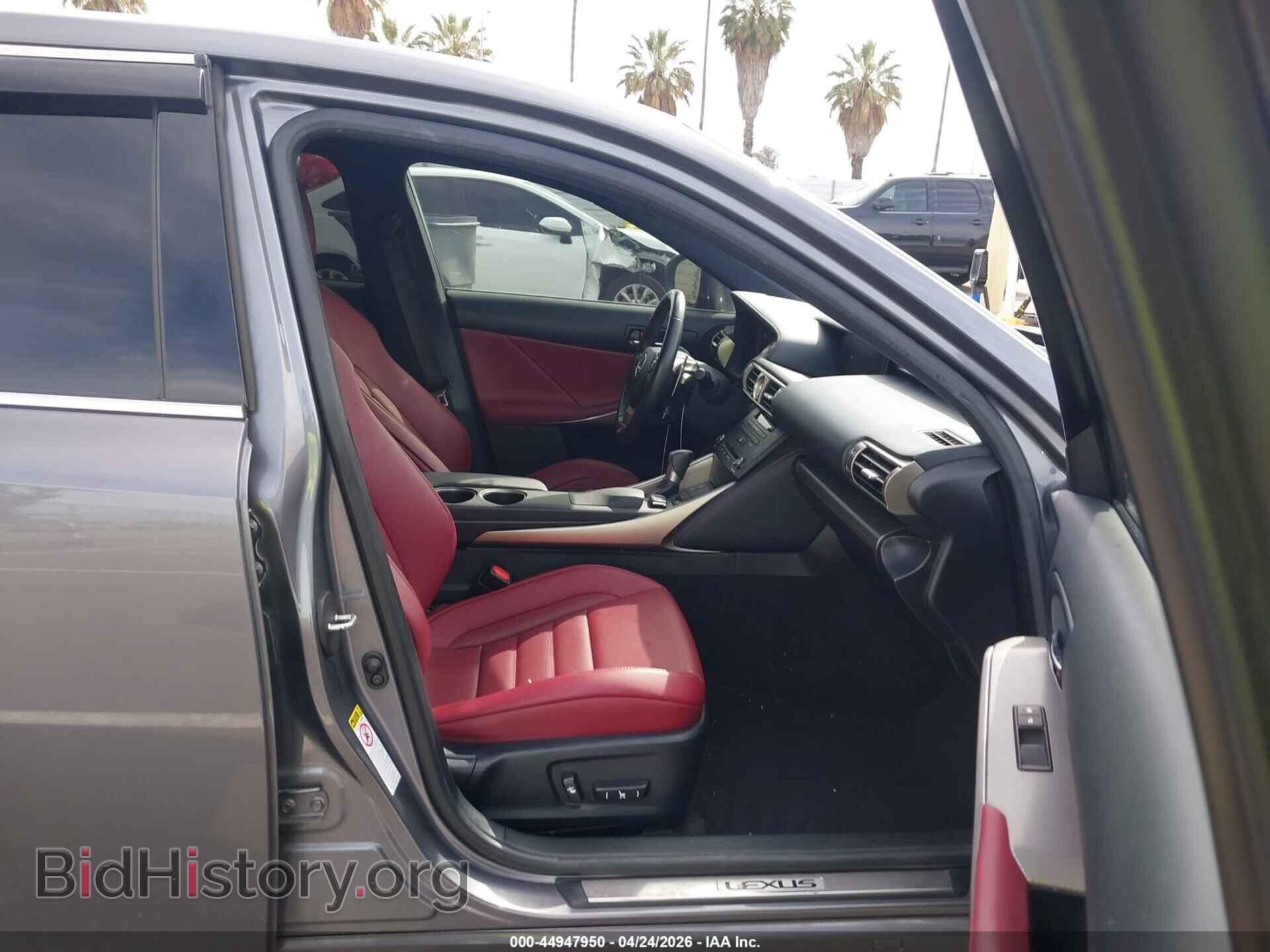 2016 LEXUS IS 200T - VIN: JTHBA1D26G5035676 - Фото 5