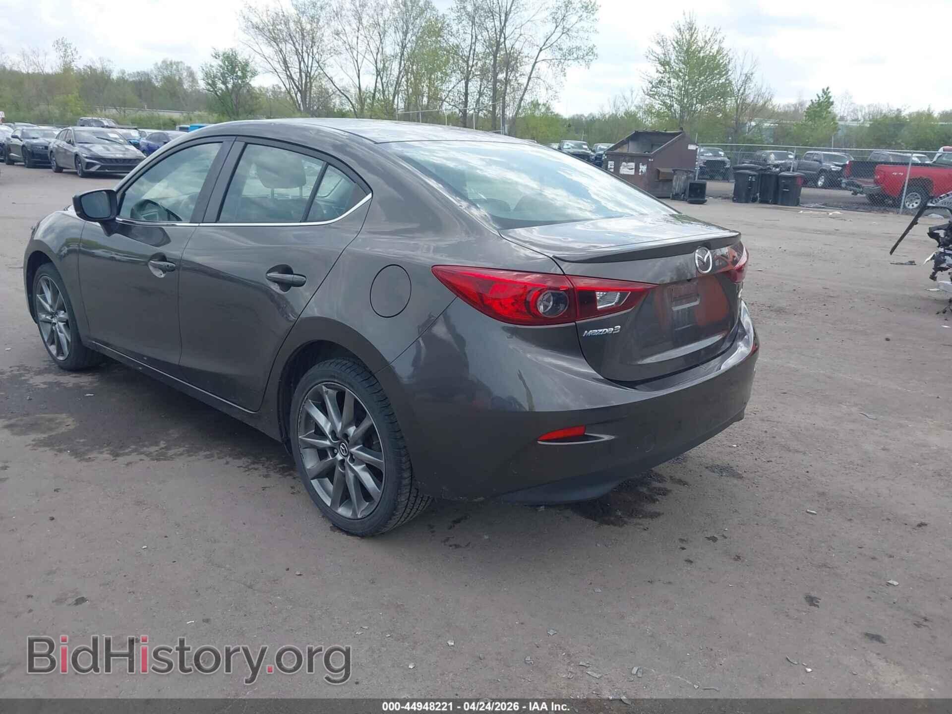 2018 MAZDA MAZDA3 - VIN: 3MZBN1V33JM189287 - Фото 3