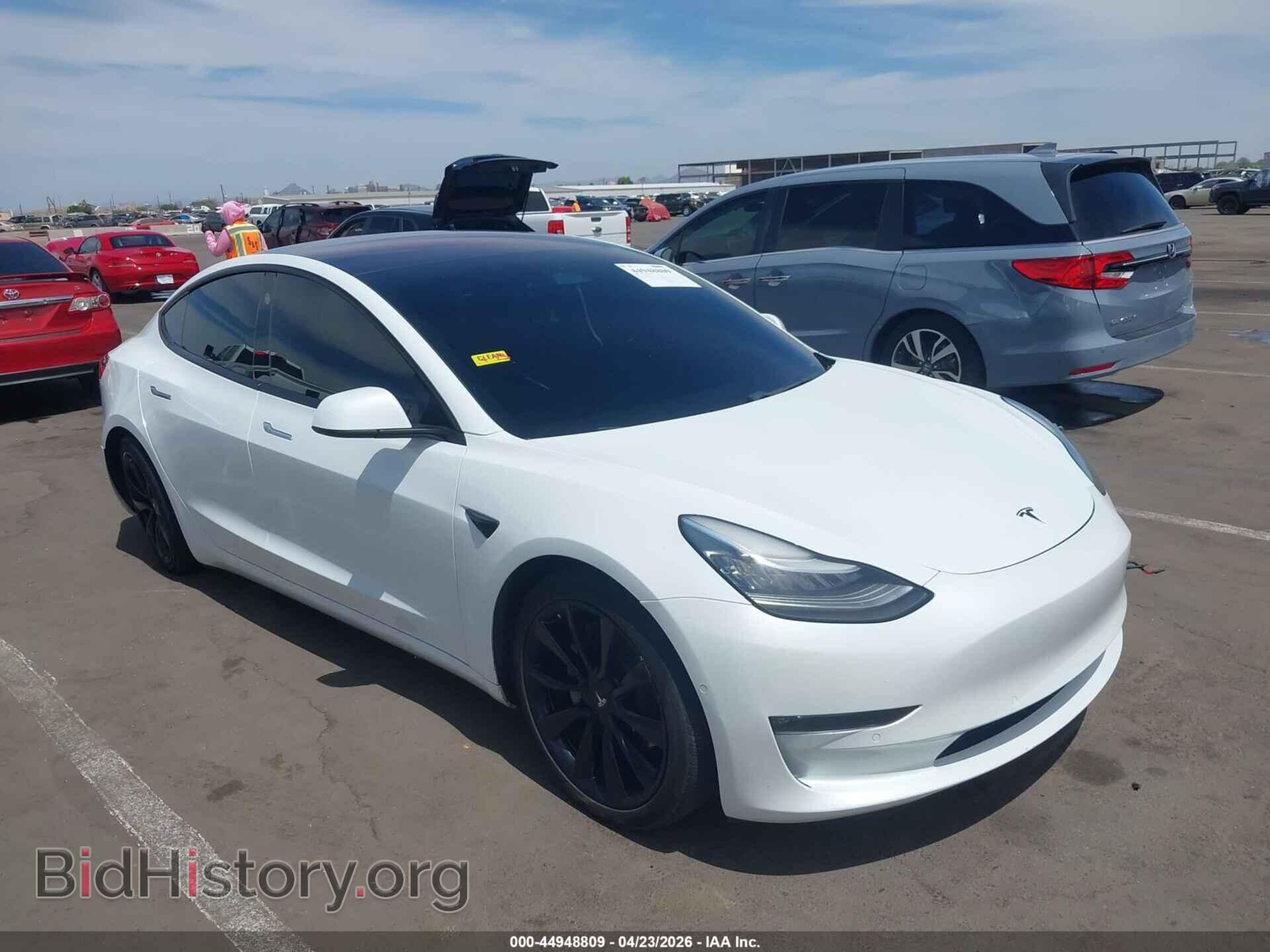 Фотография 5YJ3E1EB5JF134391 - TESLA MODEL 3 2018