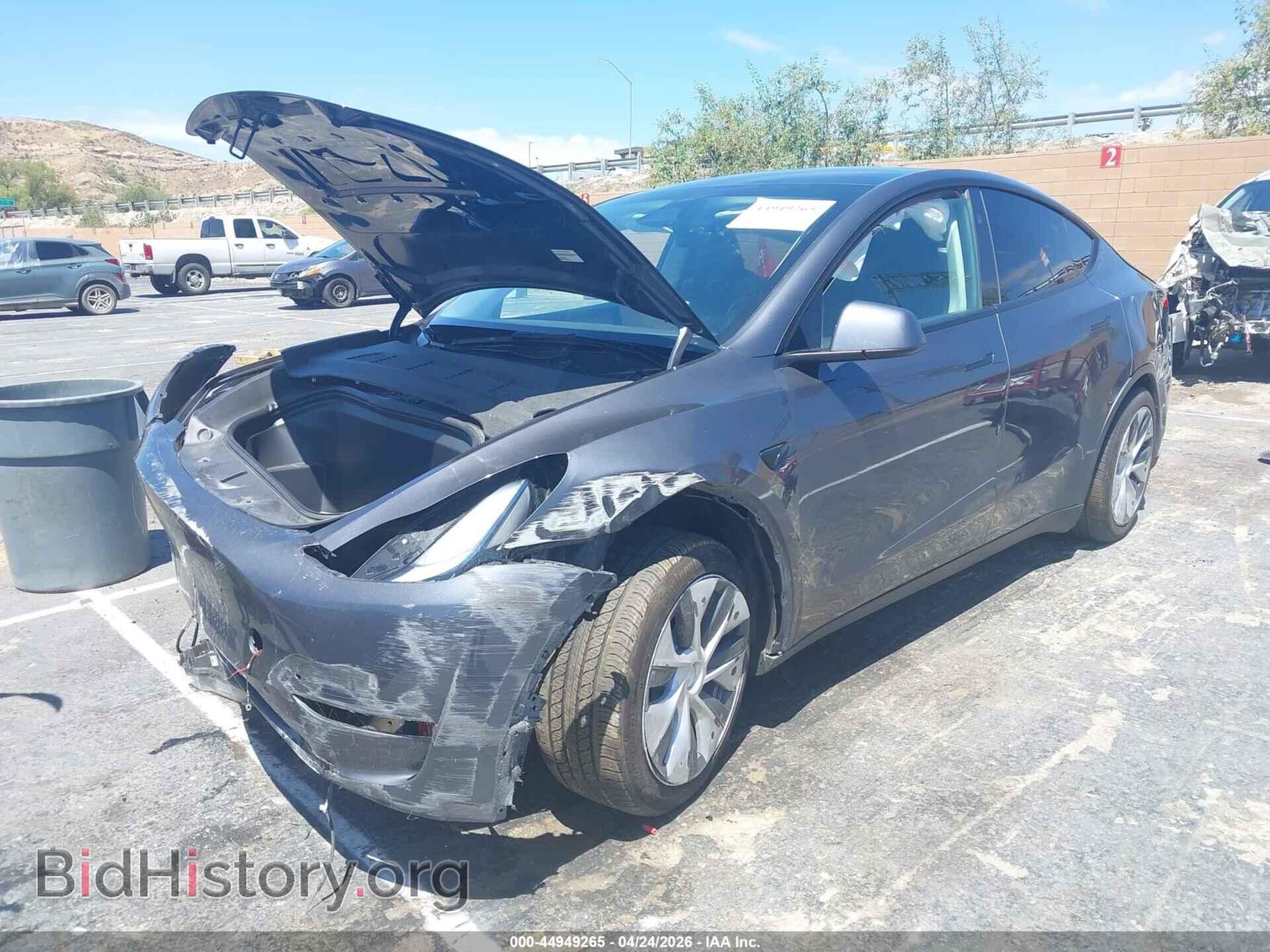 2023 TESLA MODEL Y - VIN: 7SAYGDED4PF979411 - Фото 2