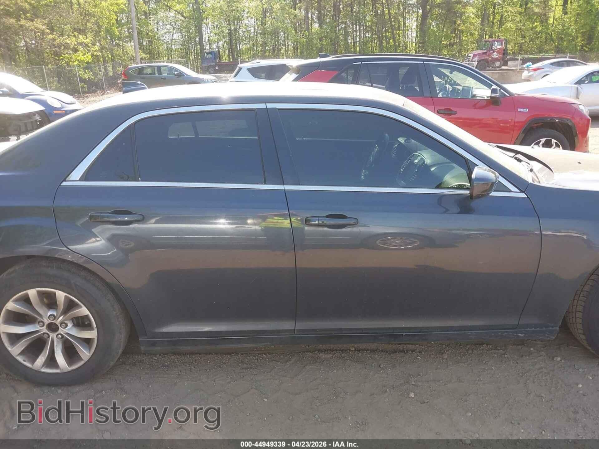 2015 CHRYSLER 300 - VIN: 2C3CCAAG9FH930168 - Фото 13