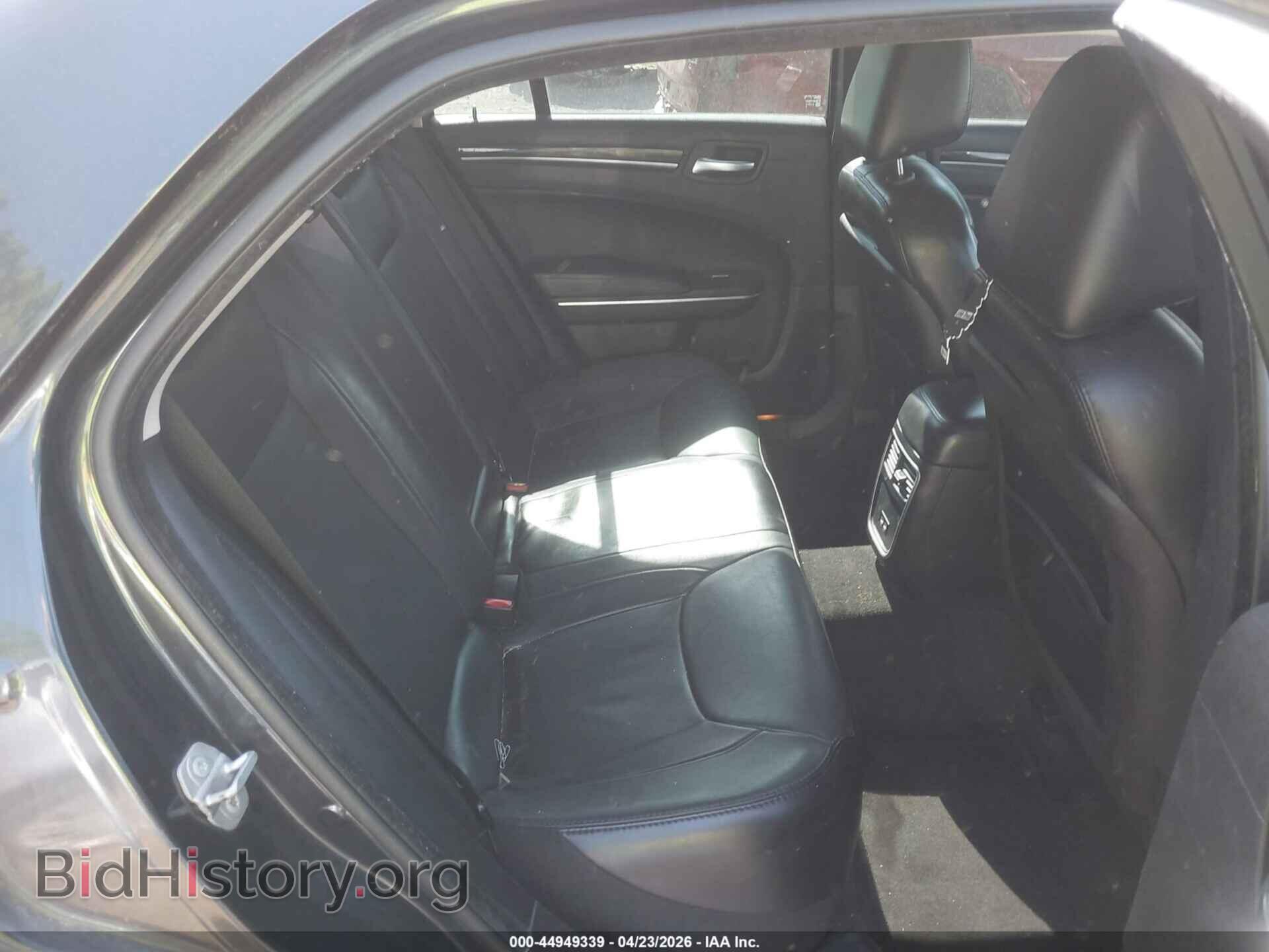 2015 CHRYSLER 300 - VIN: 2C3CCAAG9FH930168 - Фото 8