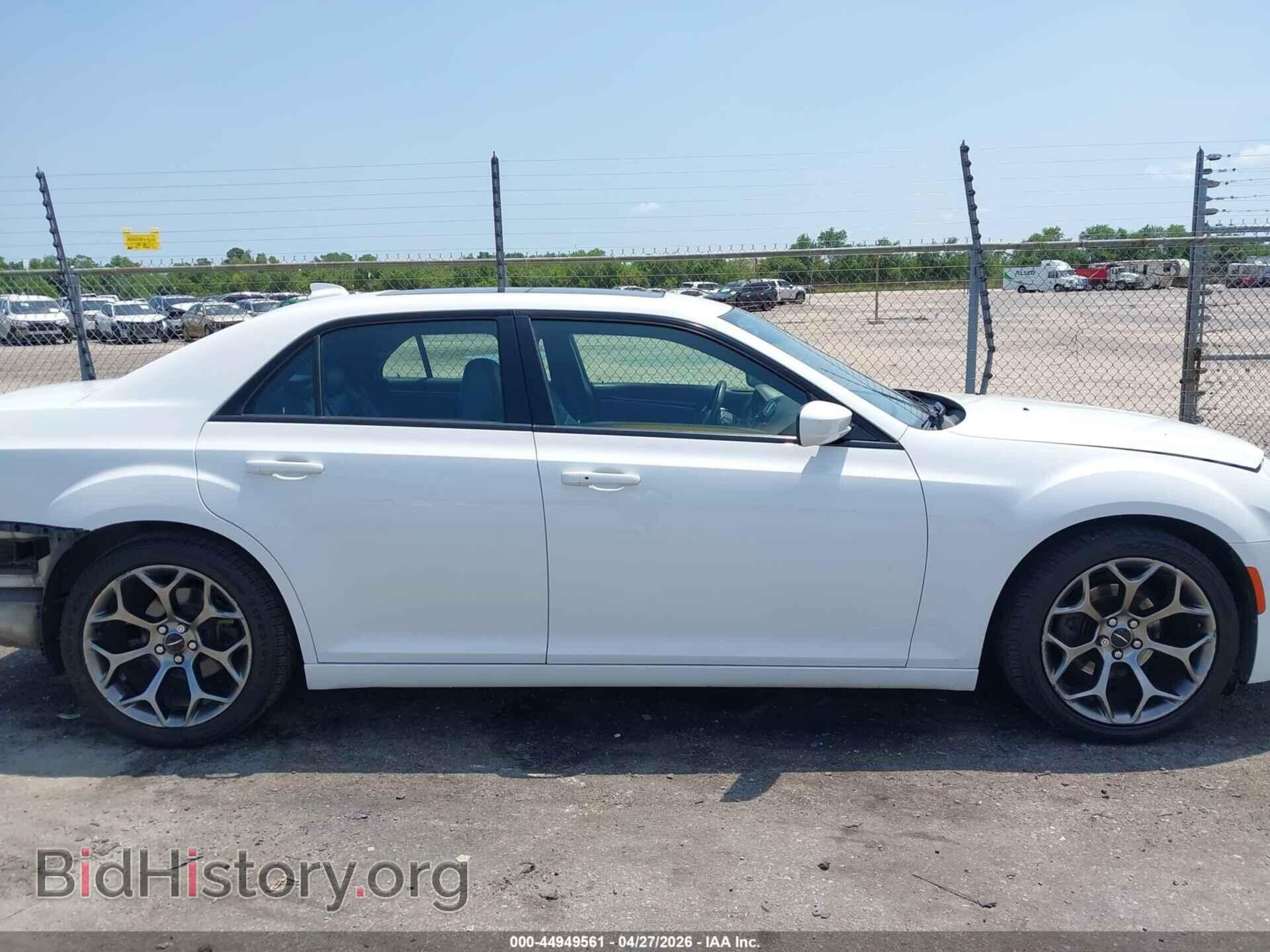 2017 CHRYSLER 300 - VIN: 2C3CCABG2HH521785 - Фото 13