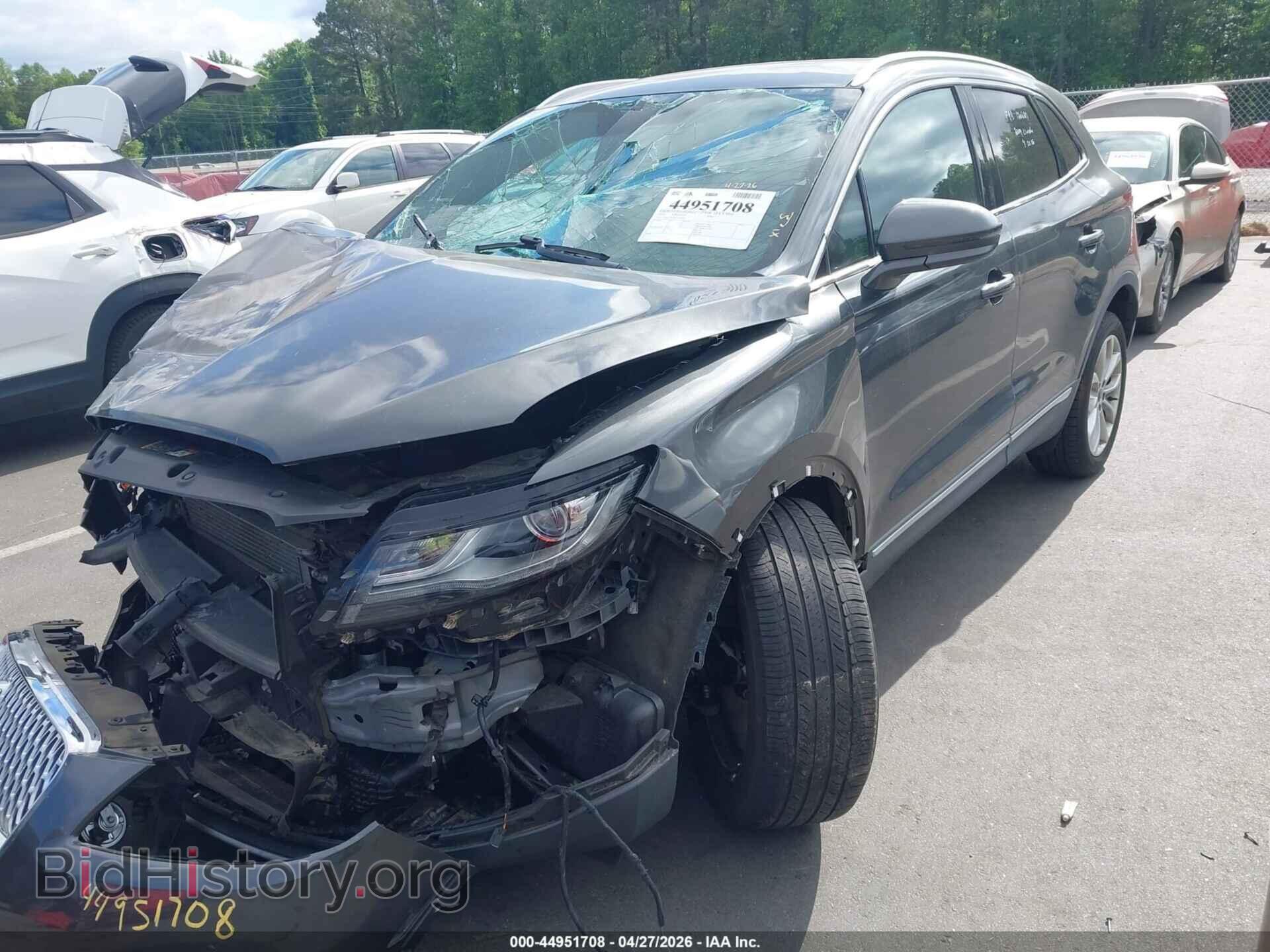 2019 LINCOLN MKC - VIN: 5LMCJ2D99KUL45840 - Photo 2