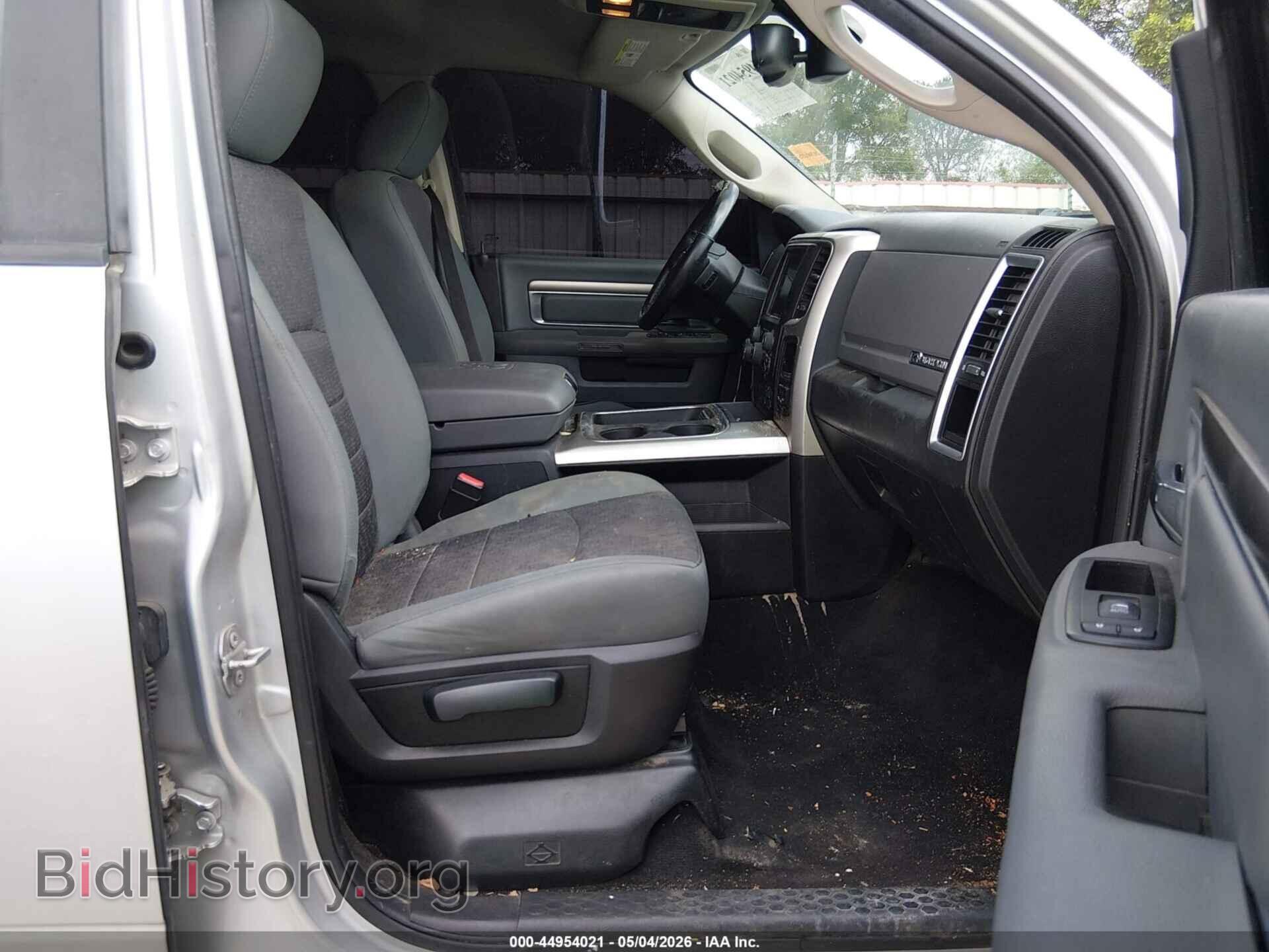 2017 RAM 1500 - VIN: 3C6RR7LT4HG522818 - Фото 5