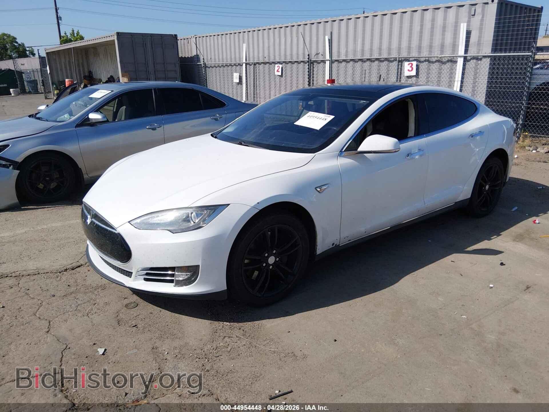 2013 TESLA MODEL S - VIN: 5YJSA1DP0DFP14124 - Фото 2