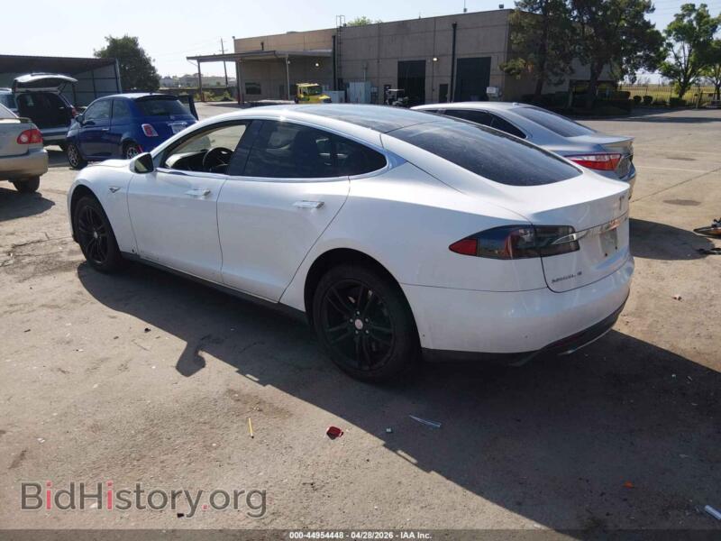 2013 Tesla MODEL S (VIN 5YJSA1DP0DFP14124) — фото 3 из 11