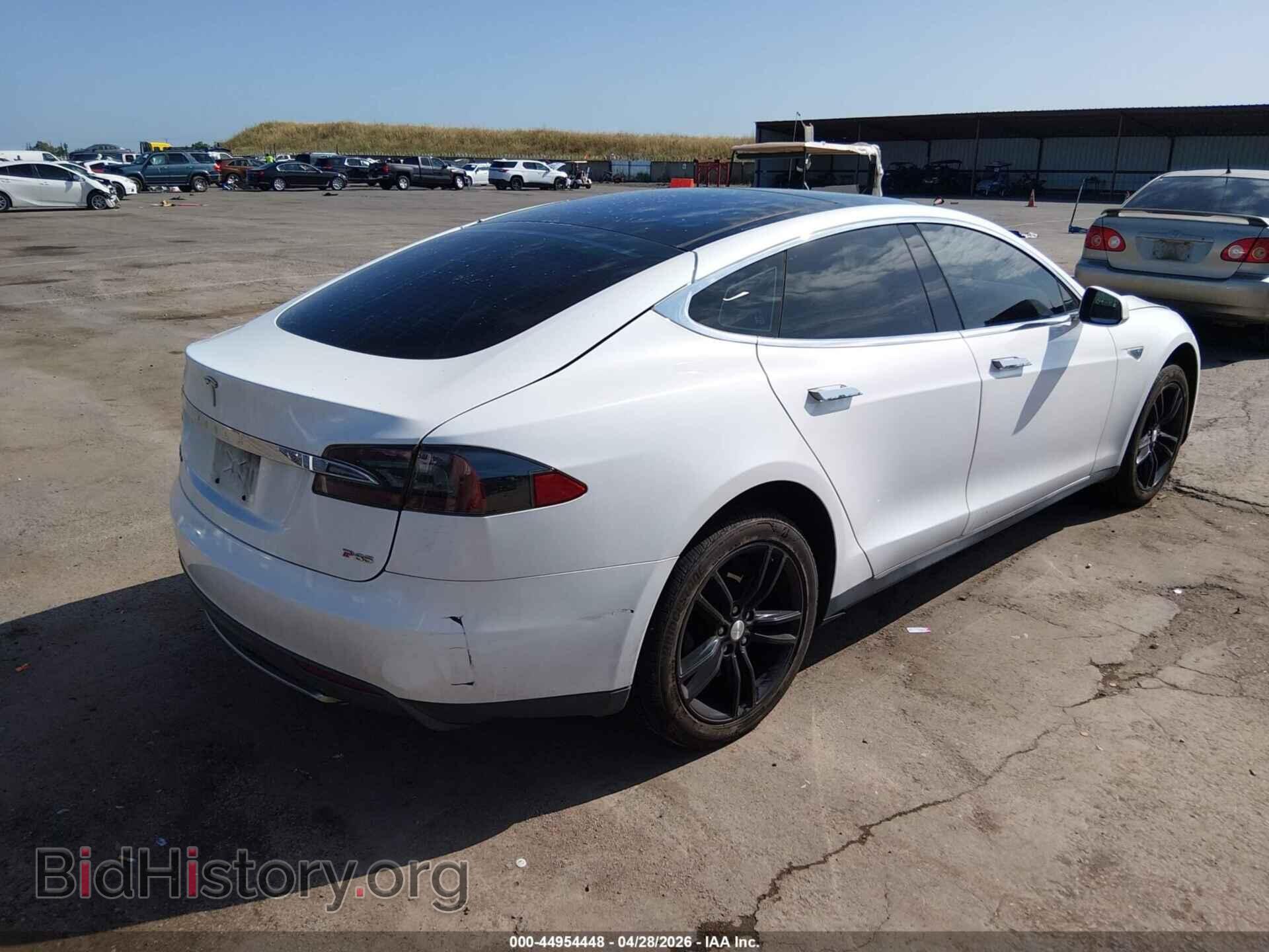 2013 TESLA MODEL S - VIN: 5YJSA1DP0DFP14124 - Фото 4