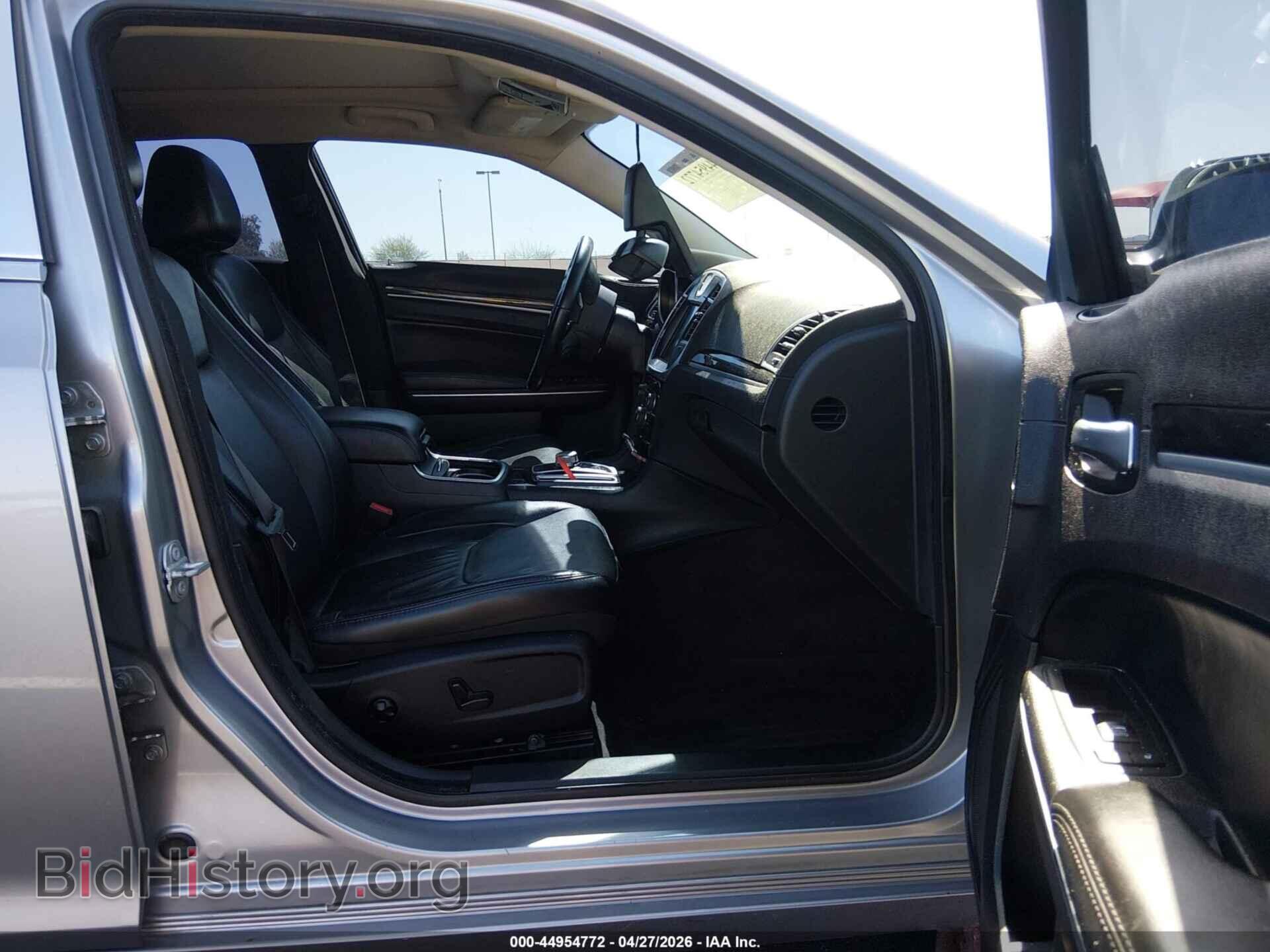 2016 CHRYSLER 300 - VIN: 2C3CCARG0GH325042 - Photo 5