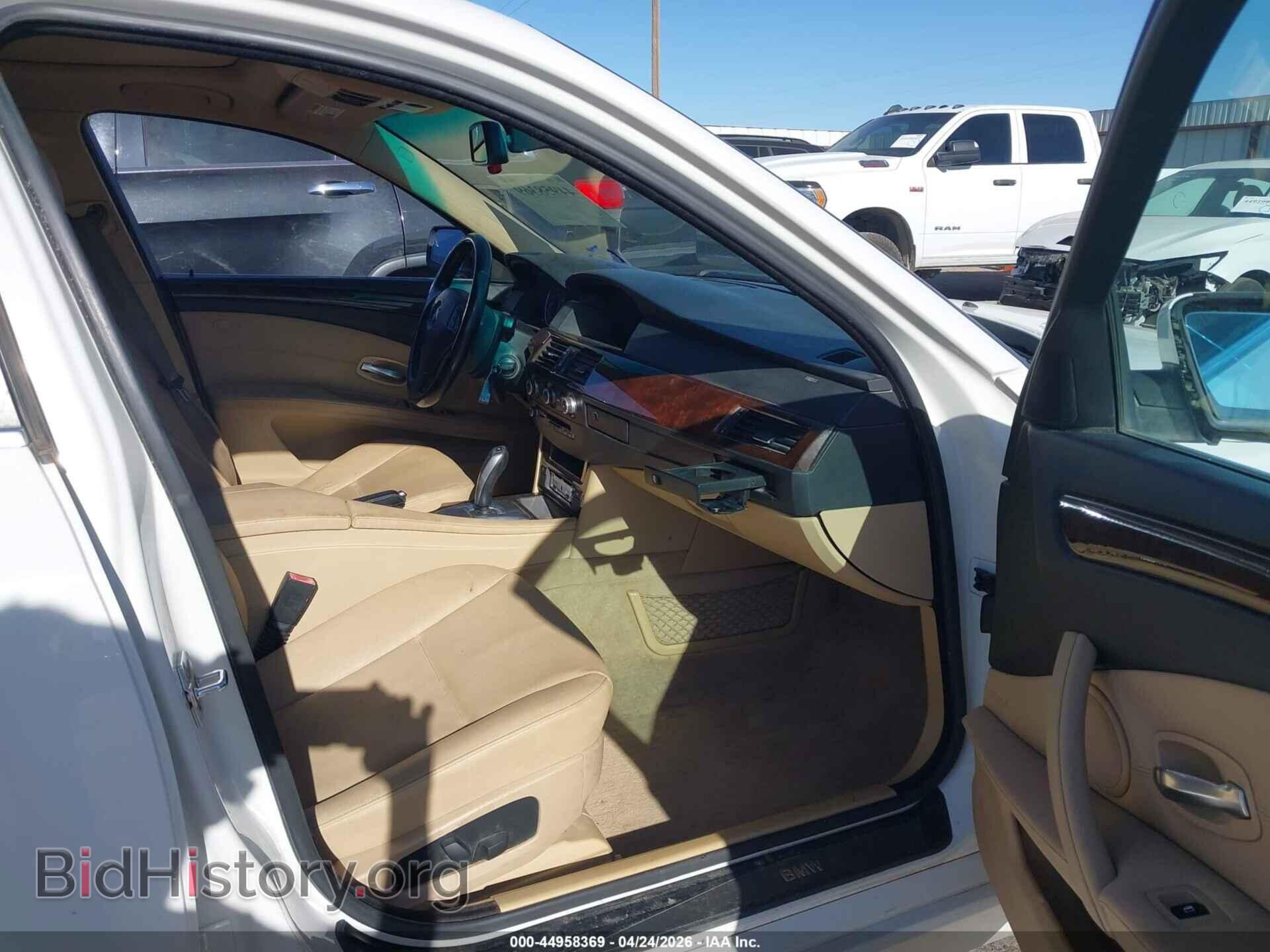 2009 BMW 528I - VIN: WBANU53549C117877 - Фото 5