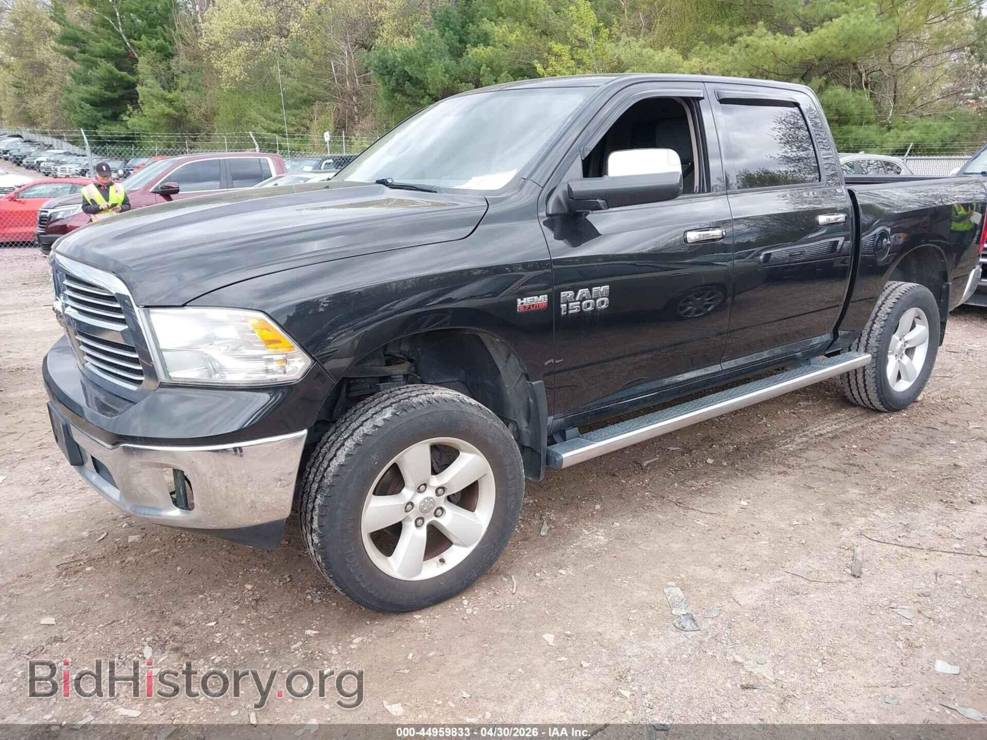 2017 RAM 1500 - VIN: 1C6RR7LT2HS769960 - Photo 2