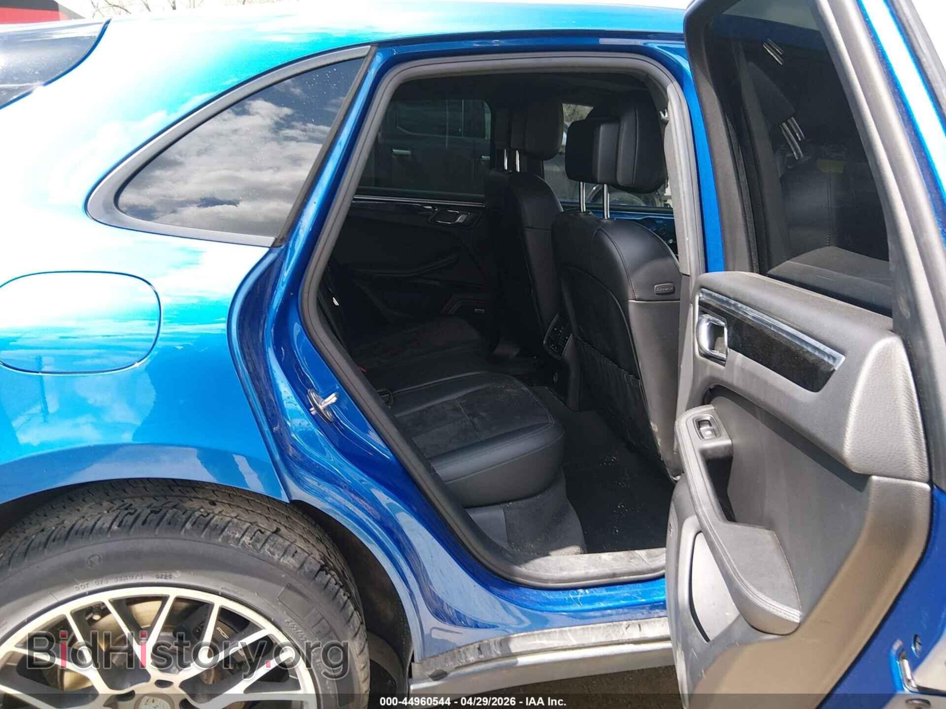 2018 PORSCHE MACAN - VIN: WP1AA2A50JLB08950 - Photo 8