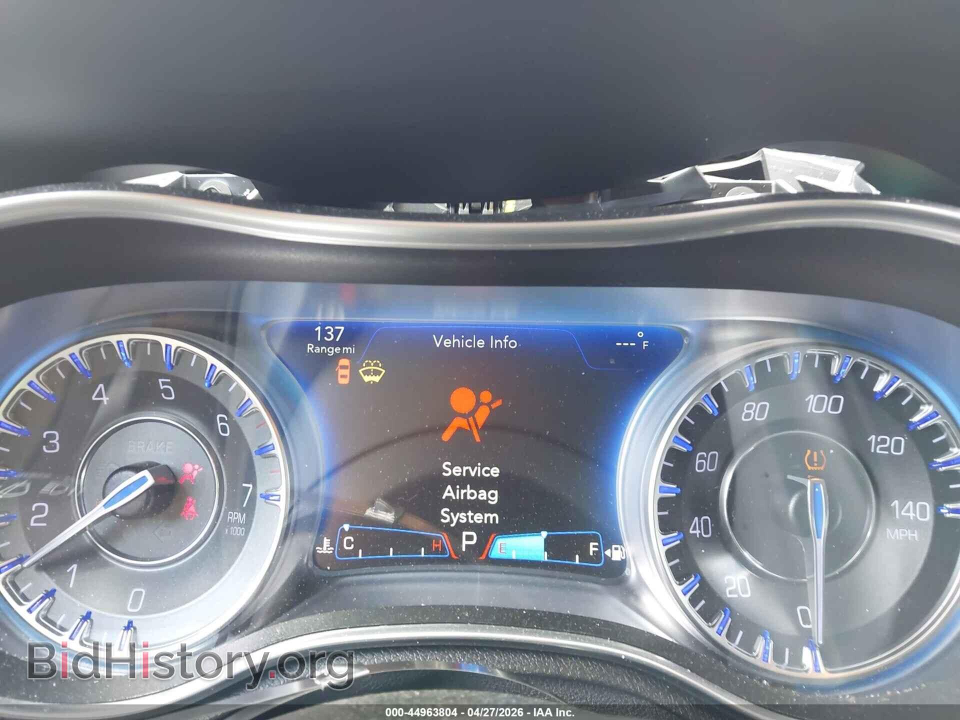 2016 CHRYSLER 300 - VIN: 2C3CCAAG3GH311230 - Фото 7