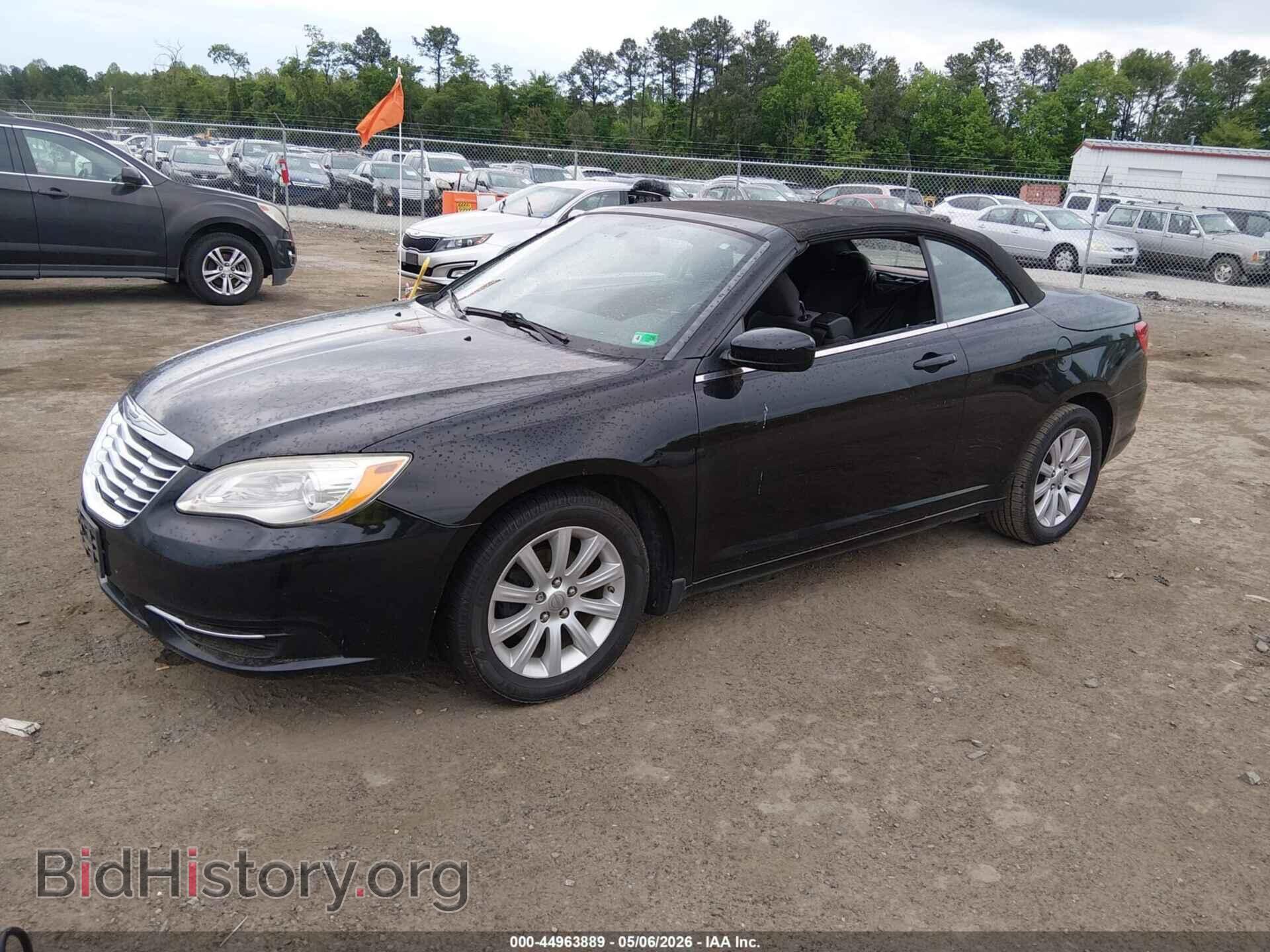2012 CHRYSLER 200 - VIN: 1C3BCBEB0CN215475 - Photo 2
