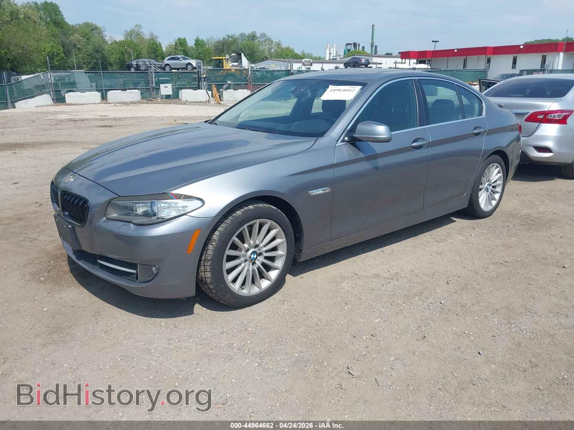2013 BMW 528I - VIN: WBAXG5C54DD229940 - Фото 2