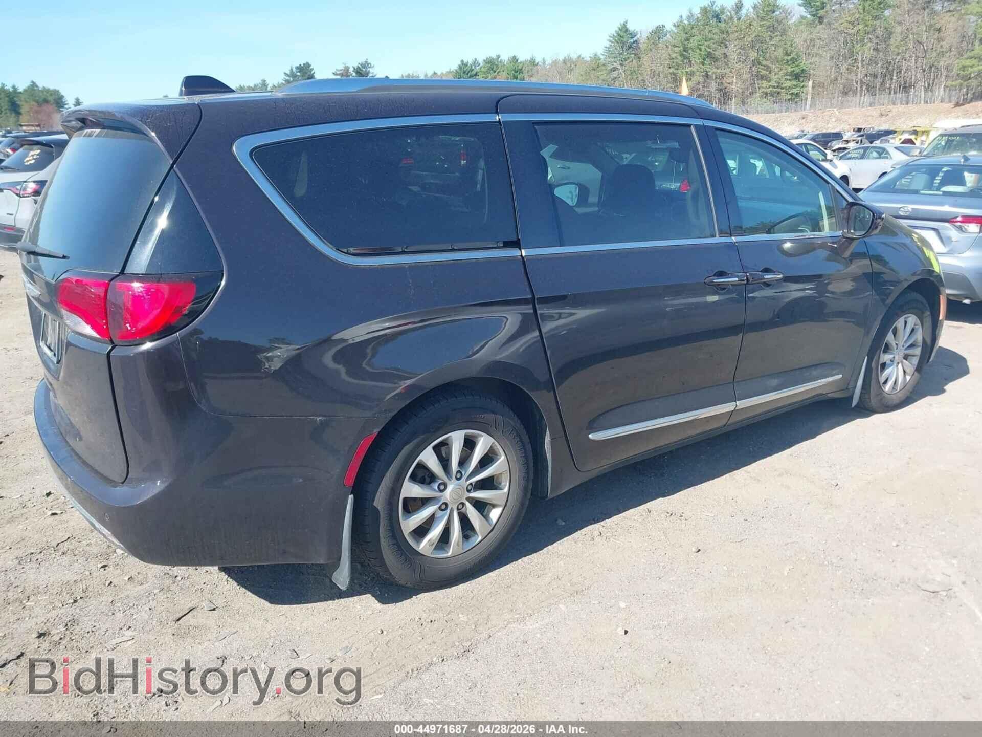 2018 CHRYSLER PACIFICA - VIN: 2C4RC1EG9JR260737 - Фото 4