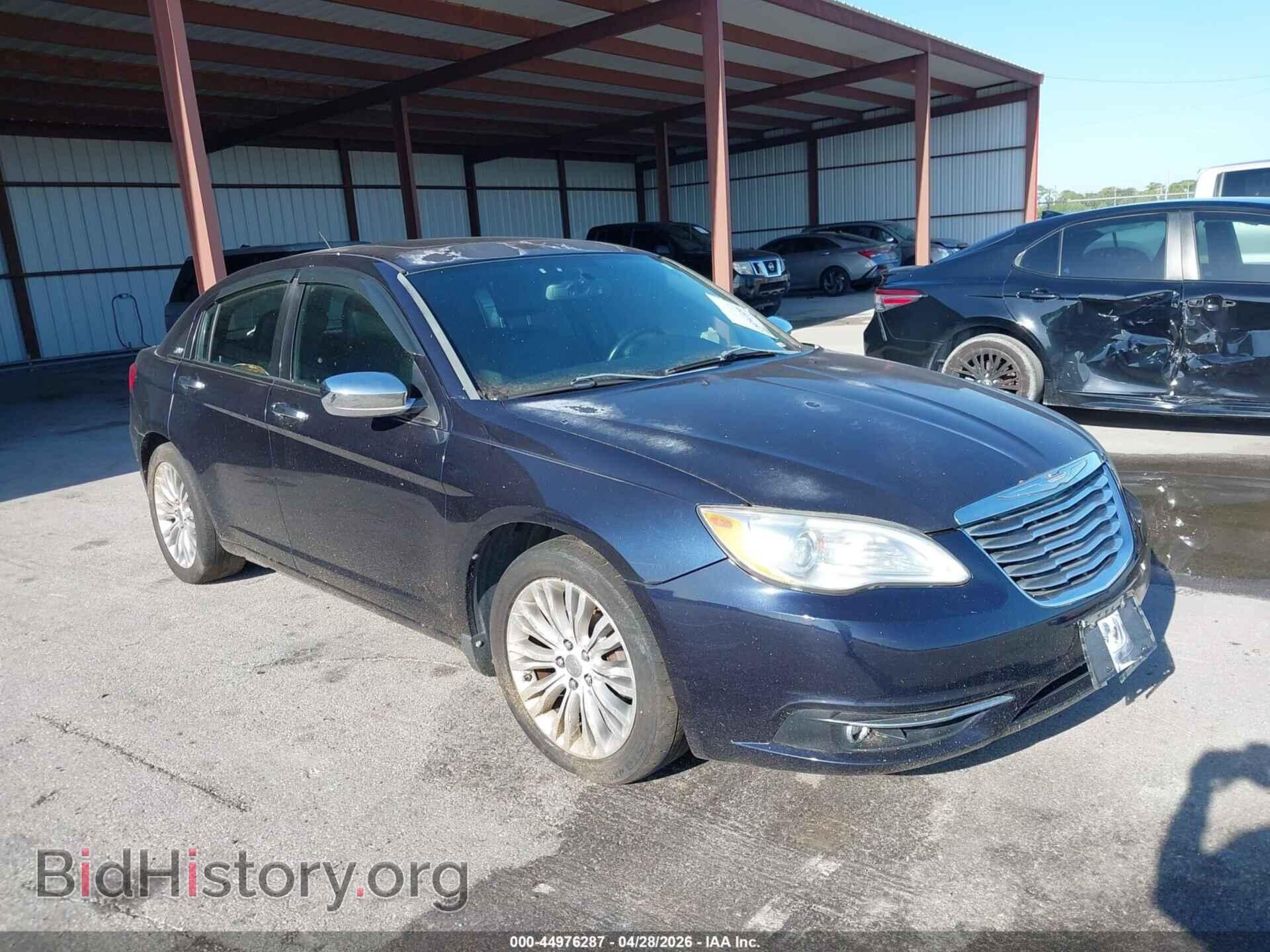 Photo 1C3BC2FG1BN581955 - CHRYSLER 200 2011