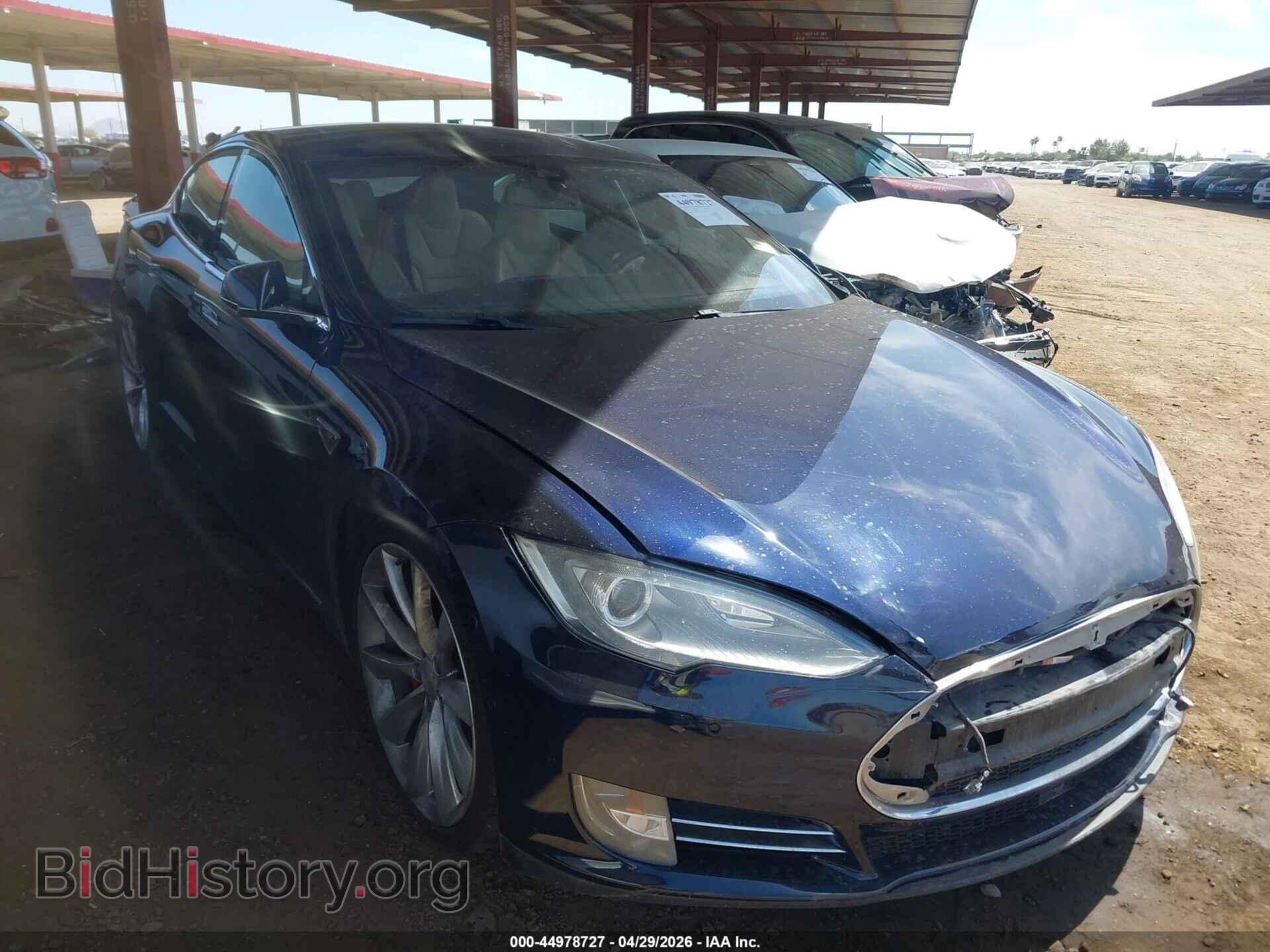 Фотография 5YJSA1H40FF081112 - TESLA MODEL S 2015
