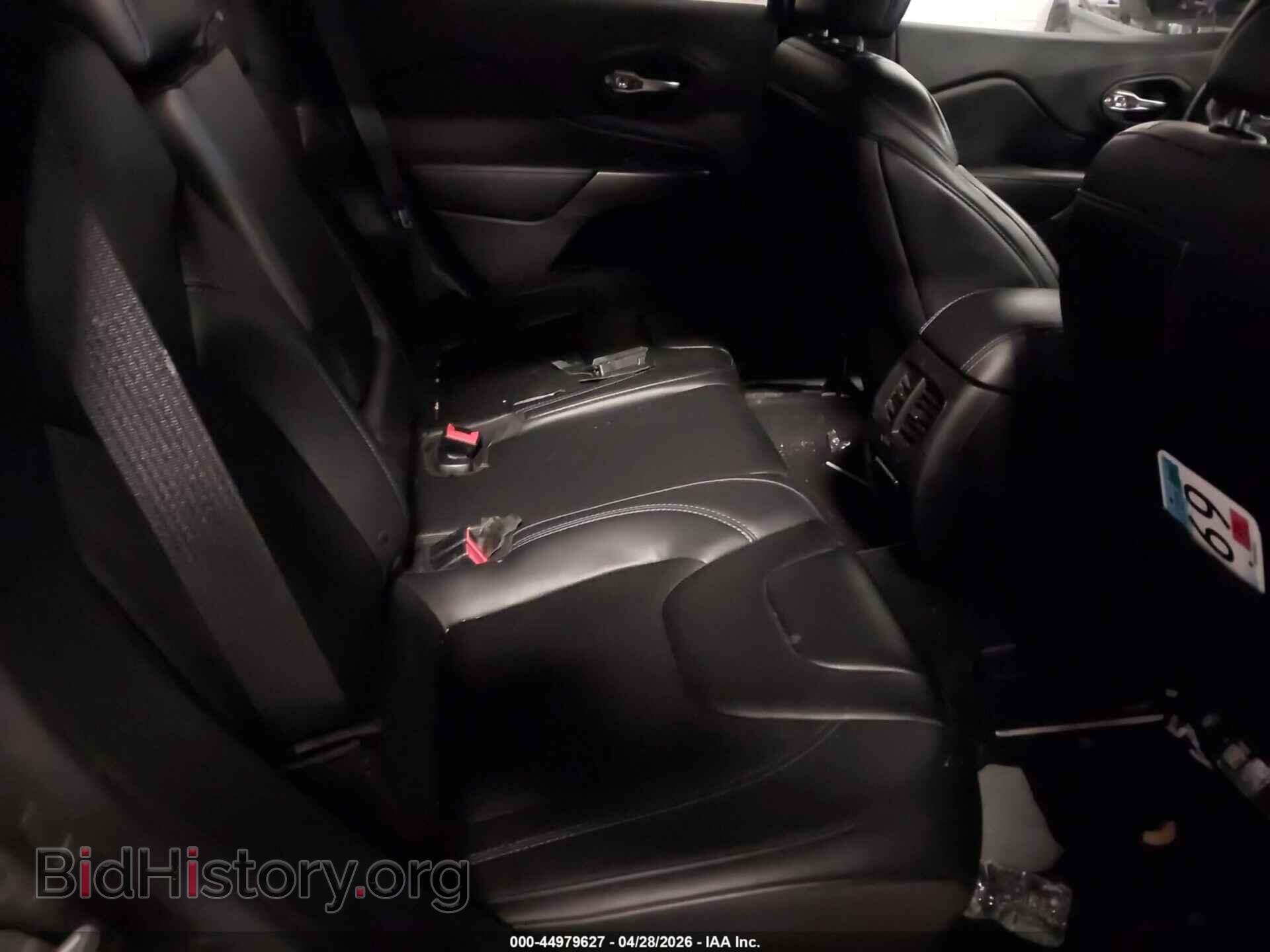 2019 JEEP CHEROKEE - VIN: 1C4PJMLB9KD424966 - Photo 8