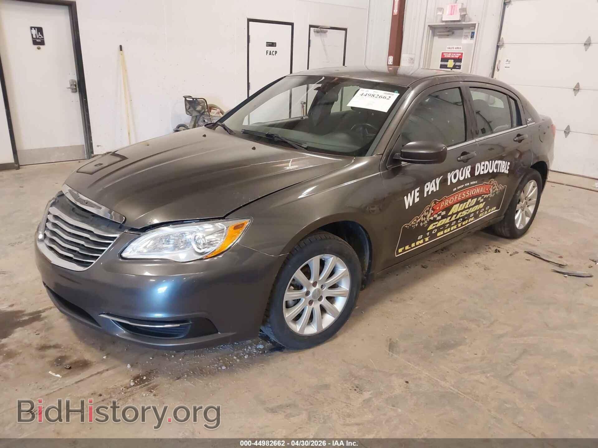 2014 CHRYSLER 200 - VIN: 1C3CCBBB7EN186360 - Фото 2