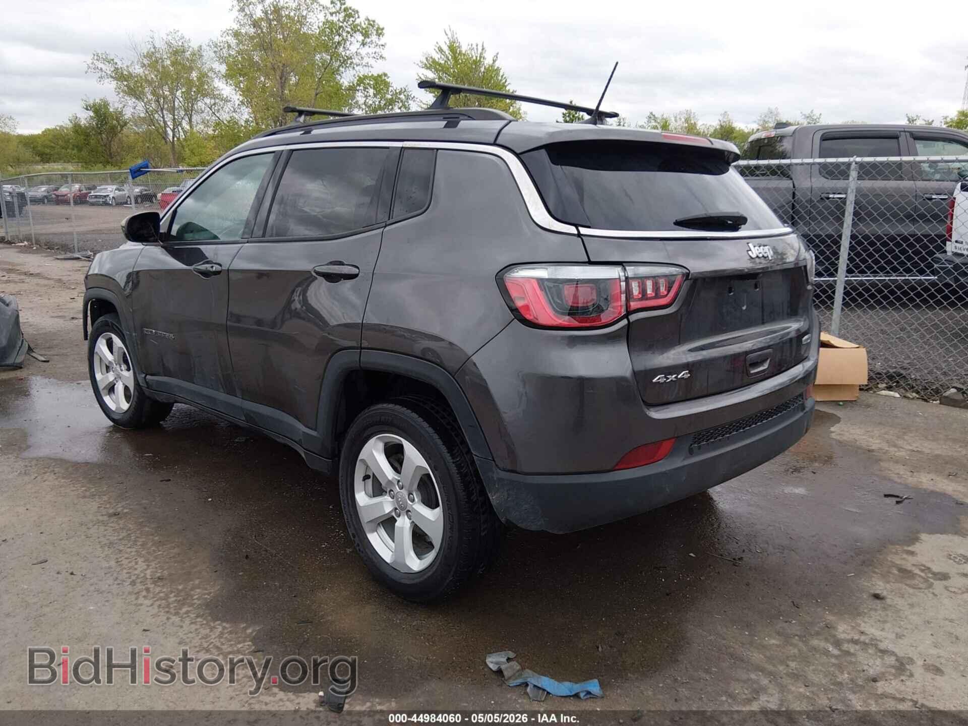 2019 JEEP COMPASS - VIN: 3C4NJDBB2KT734668 - Фото 3