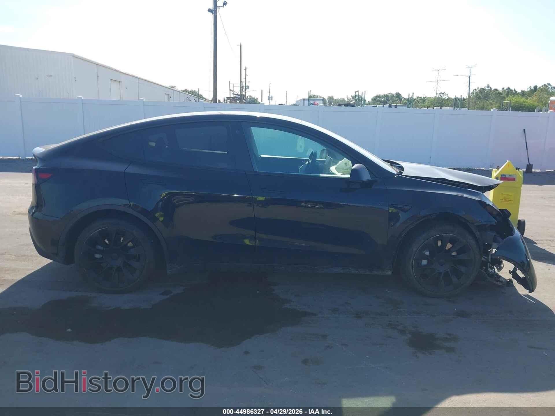 2022 TESLA MODEL Y - VIN: 7SAYGDEE7NF386972 - Photo 13
