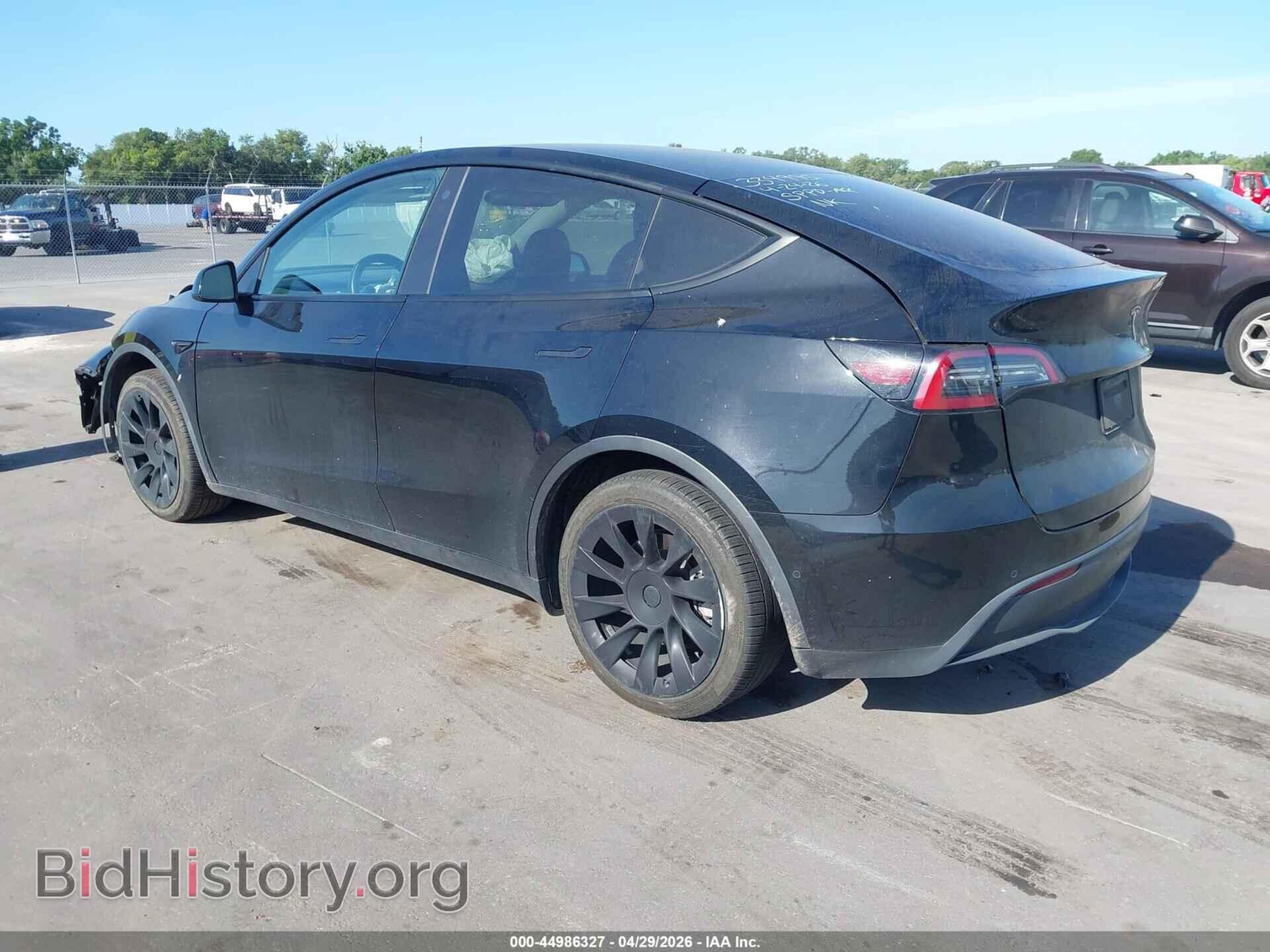 2022 TESLA MODEL Y - VIN: 7SAYGDEE7NF386972 - Photo 3