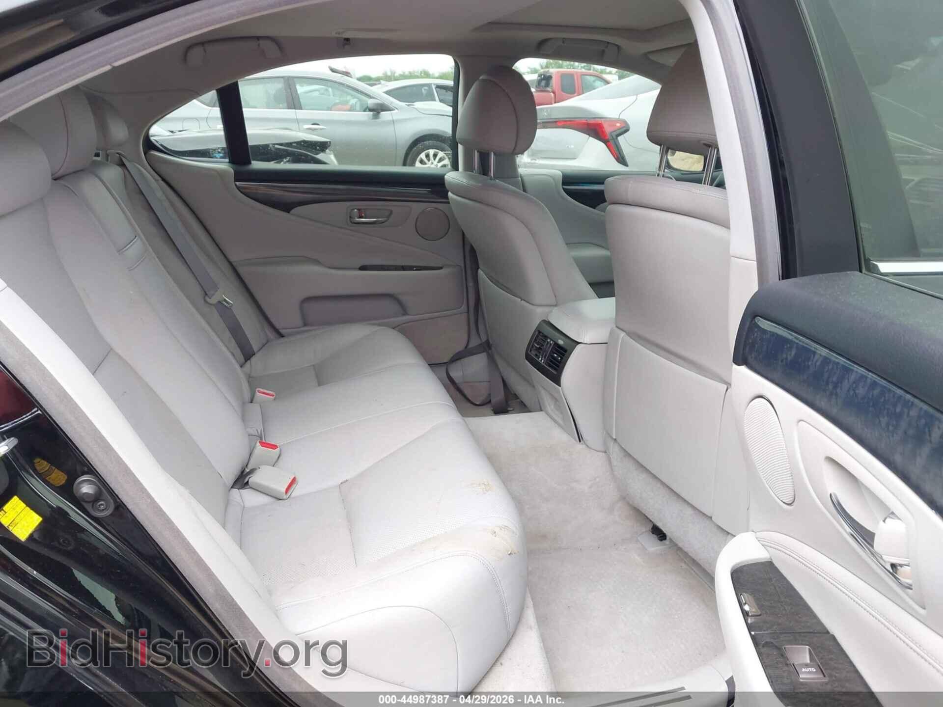 2011 LEXUS LS 460 - VIN: JTHBL5EF5B5107446 - Photo 8