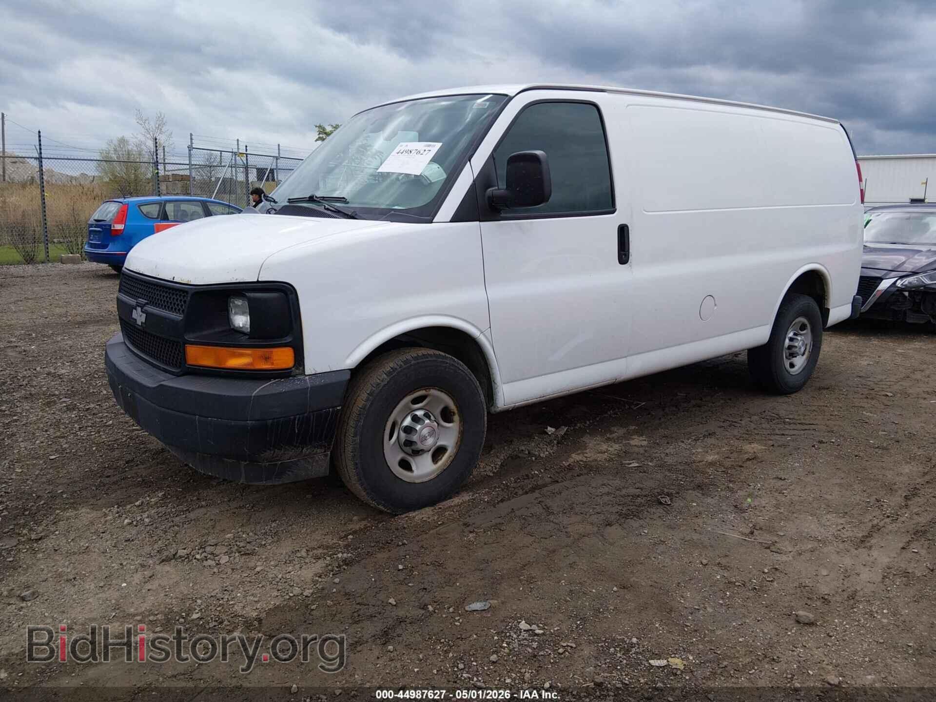 2017 CHEVROLET EXPRESS 2500 - VIN: 1GCWGAFF2H1185892 - Фото 2