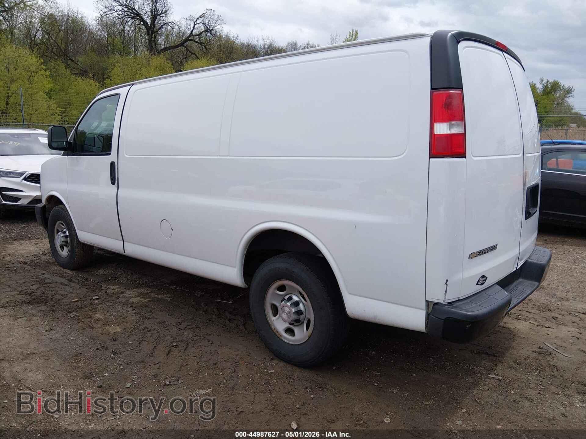 2017 CHEVROLET EXPRESS 2500 - VIN: 1GCWGAFF2H1185892 - Фото 3
