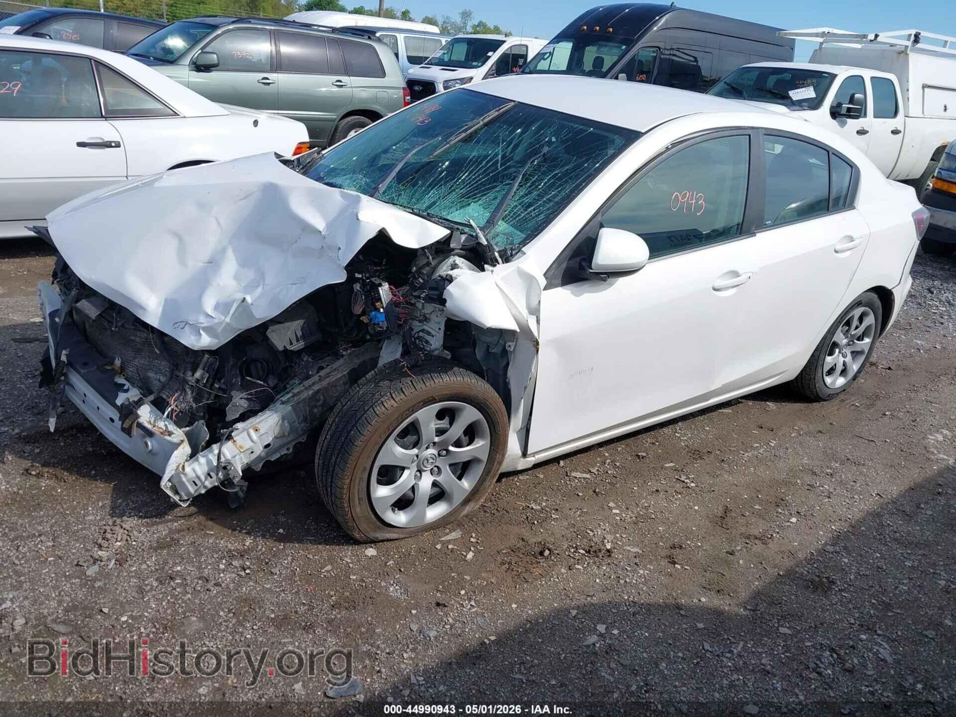 2011 MAZDA MAZDA3 - VIN: JM1BL1UG1B1382579 - Фото 2