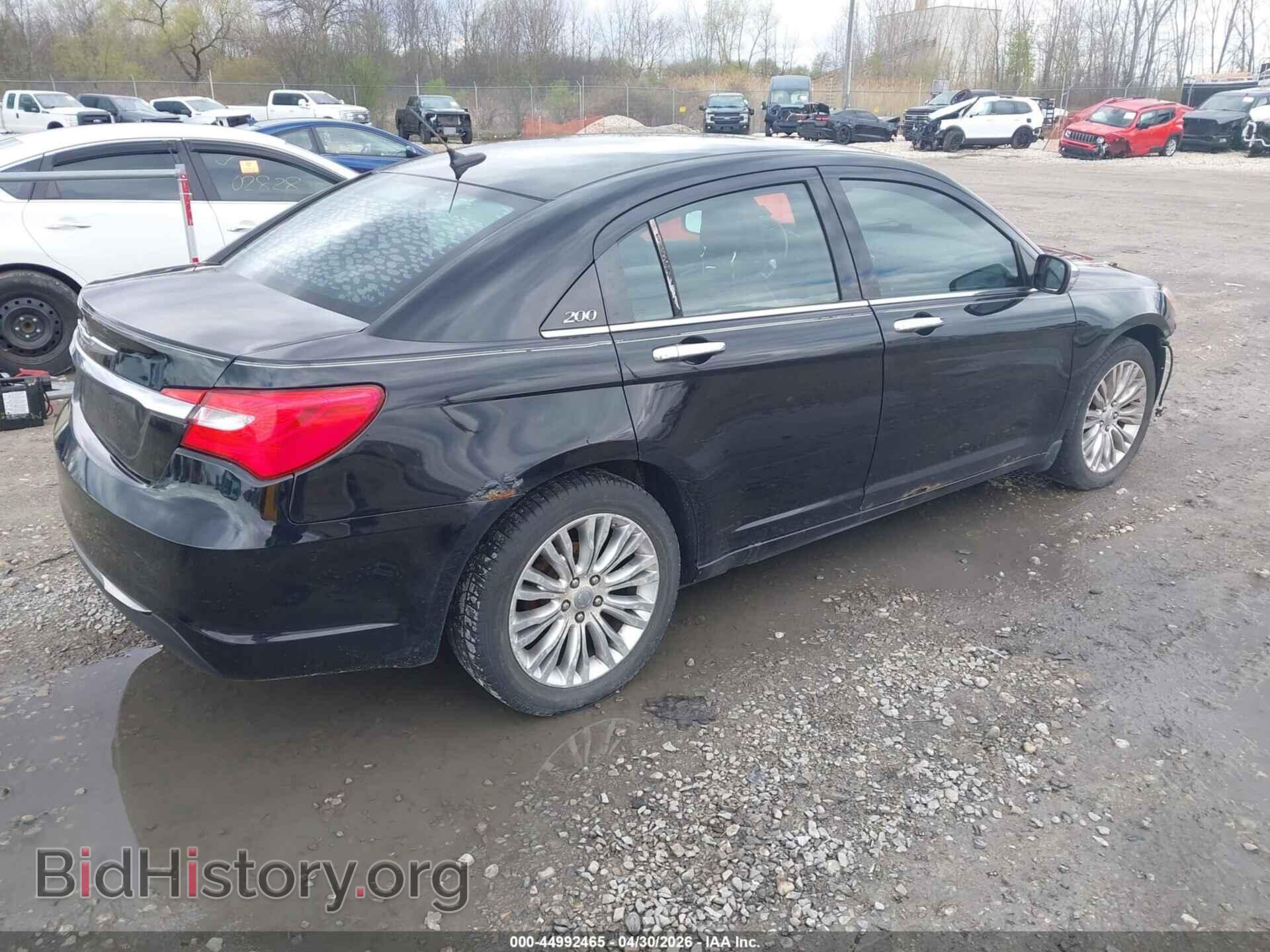 2011 CHRYSLER 200 - VIN: 1C3BC2FG8BN580687 - Фото 4