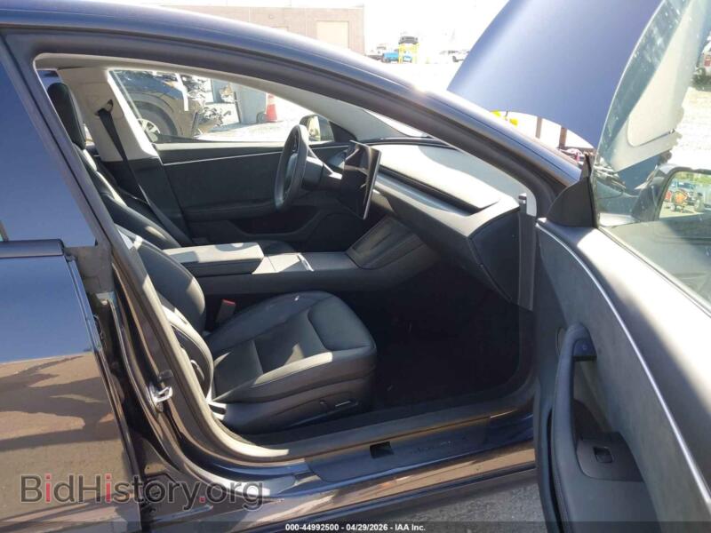 2025 Tesla MODEL 3 (VIN 5YJ3E1EB3SF996560) — фото 5 из 16